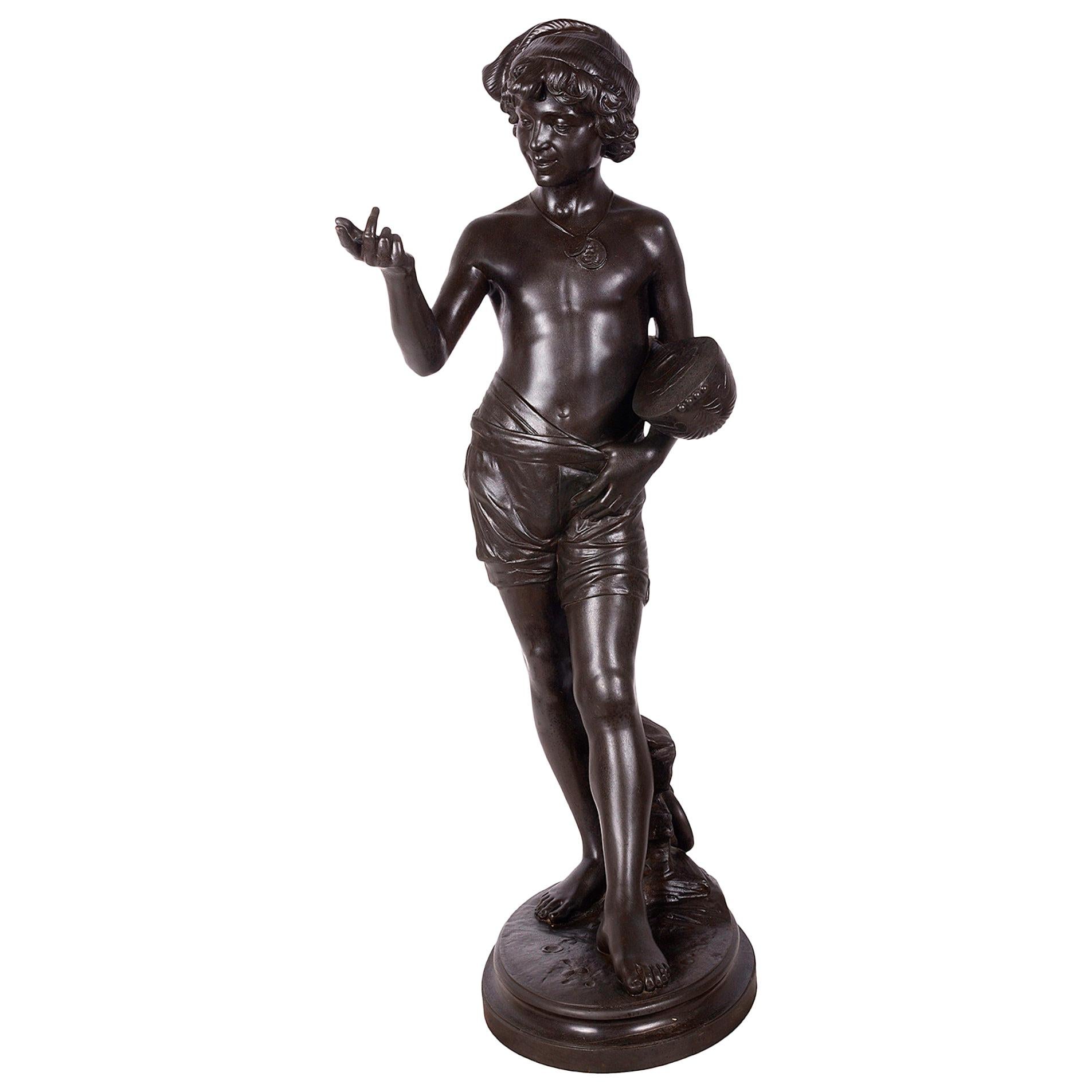 Klassische Bronzestatue eines Jungen, der einen Mandolin hält, um 1880