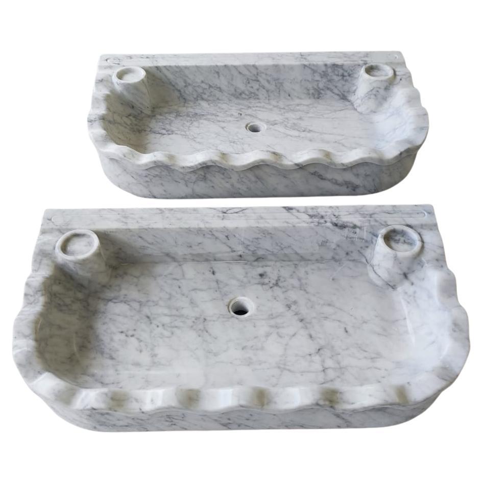 This Carrara Marble sink is made in Italy in the actual marble from the Carrara mines just outside Carrara itself, the design was picked up from an original model found in Greece and decided to take into production so variables of stone are