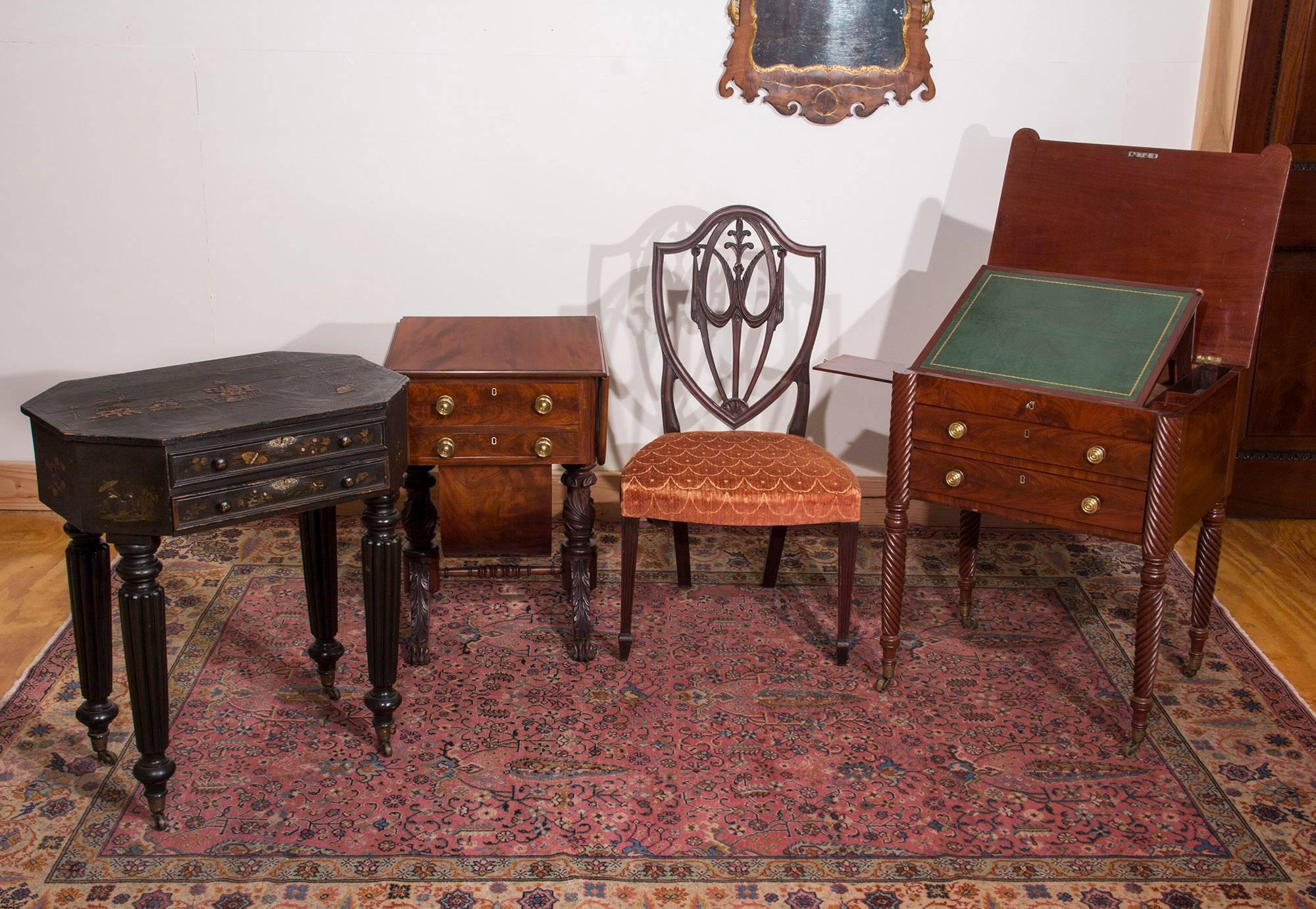 Classical Carved Mahogany Sewing Stand with Acanthus Carved Legs, circa 1820 For Sale 4