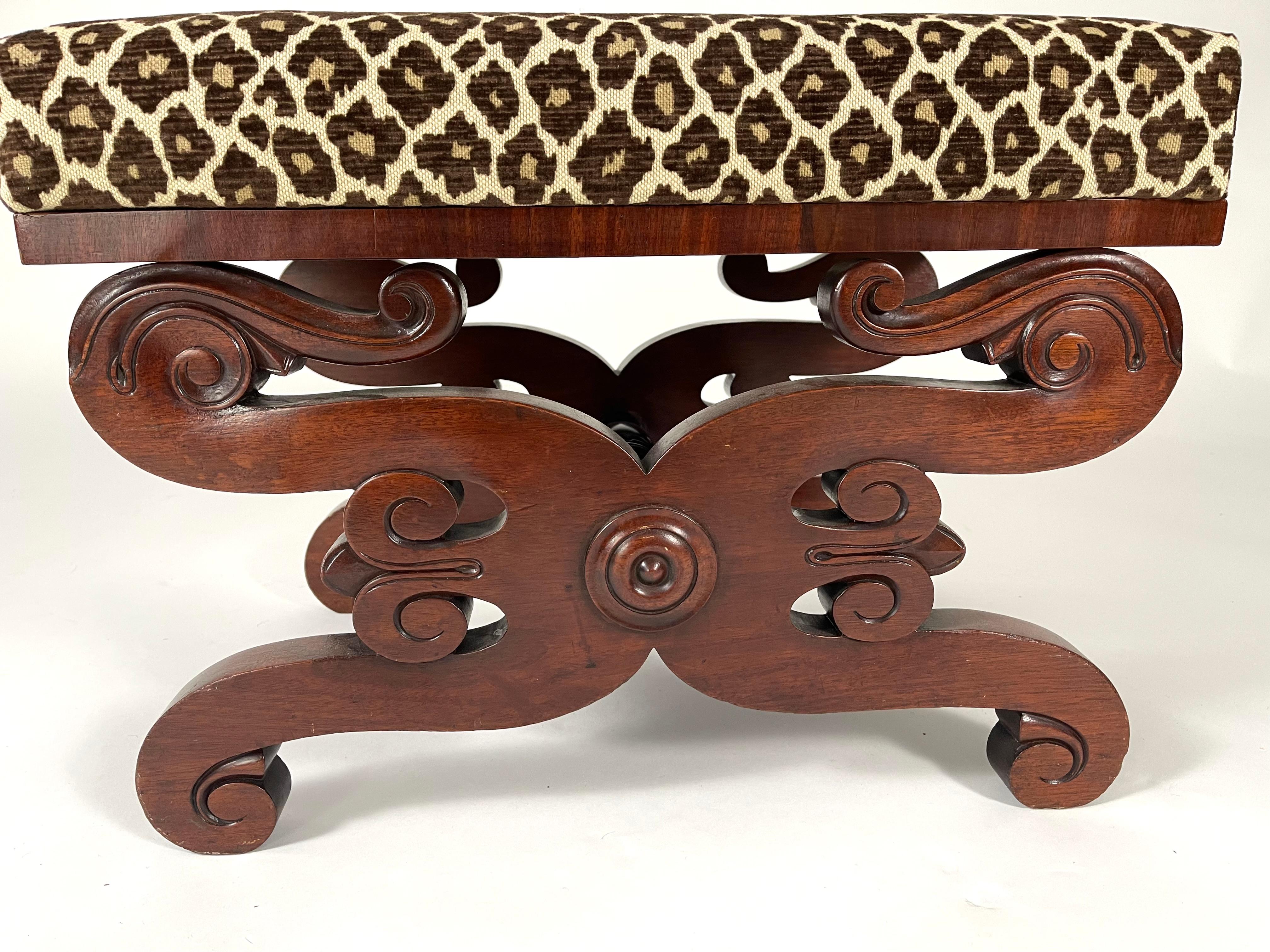 Classical Carved Mahogany Upholstered Foot Stool Ottoman In Good Condition For Sale In Essex, MA