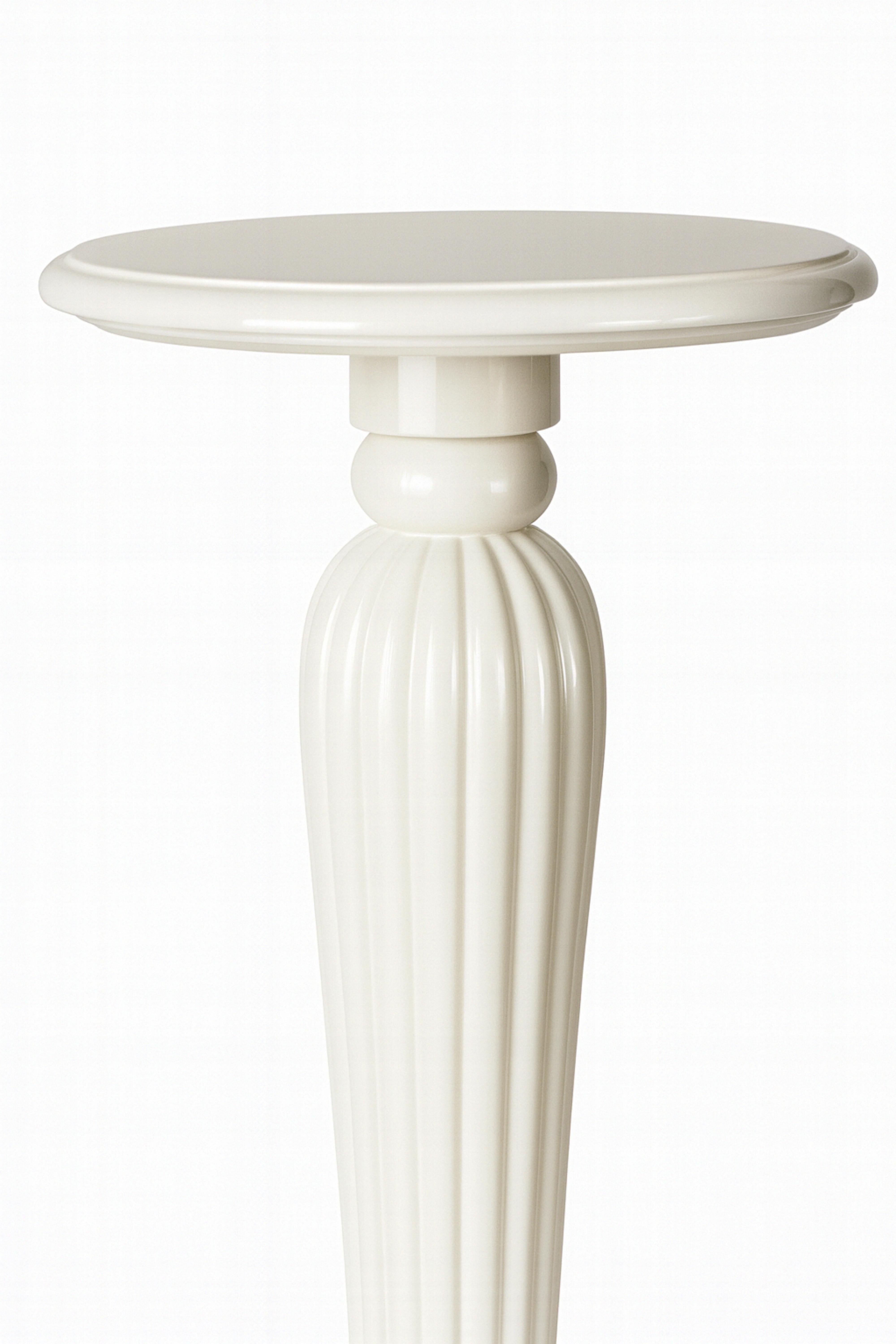 Empire Classical Chestnut Off White Column Pedestal, 20th Century For Sale