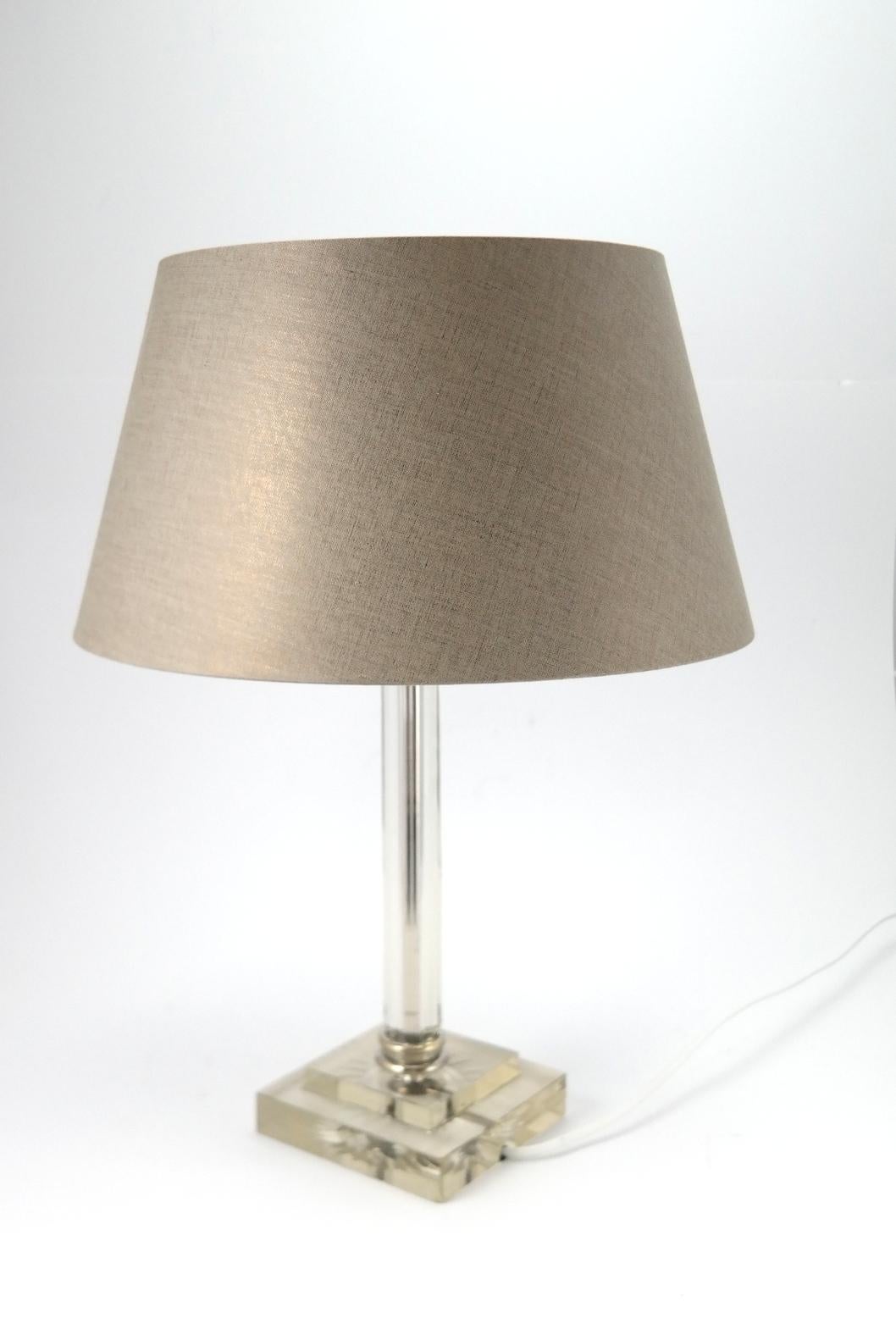 20th Century Classical Chiseled Crystal Table Lamp, 1930s For Sale
