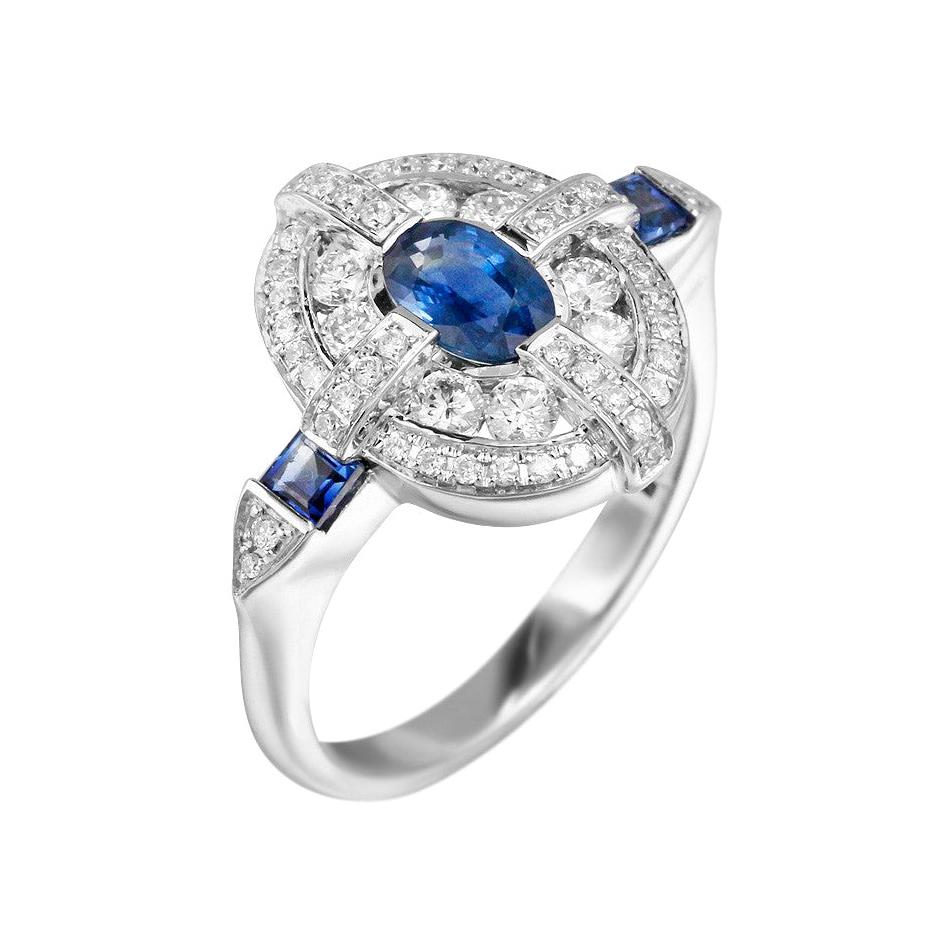 Taglio cuscino antico Combinazione classica di zaffiri blu e diamanti bianchi Orecchini in oro bianco in vendita