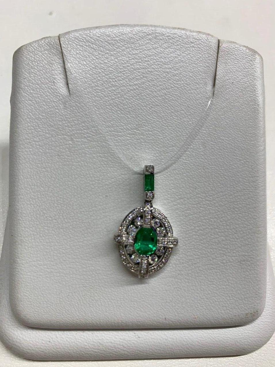 Women's Classical Combination Emerald White Diamond White Gold Pendant For Sale