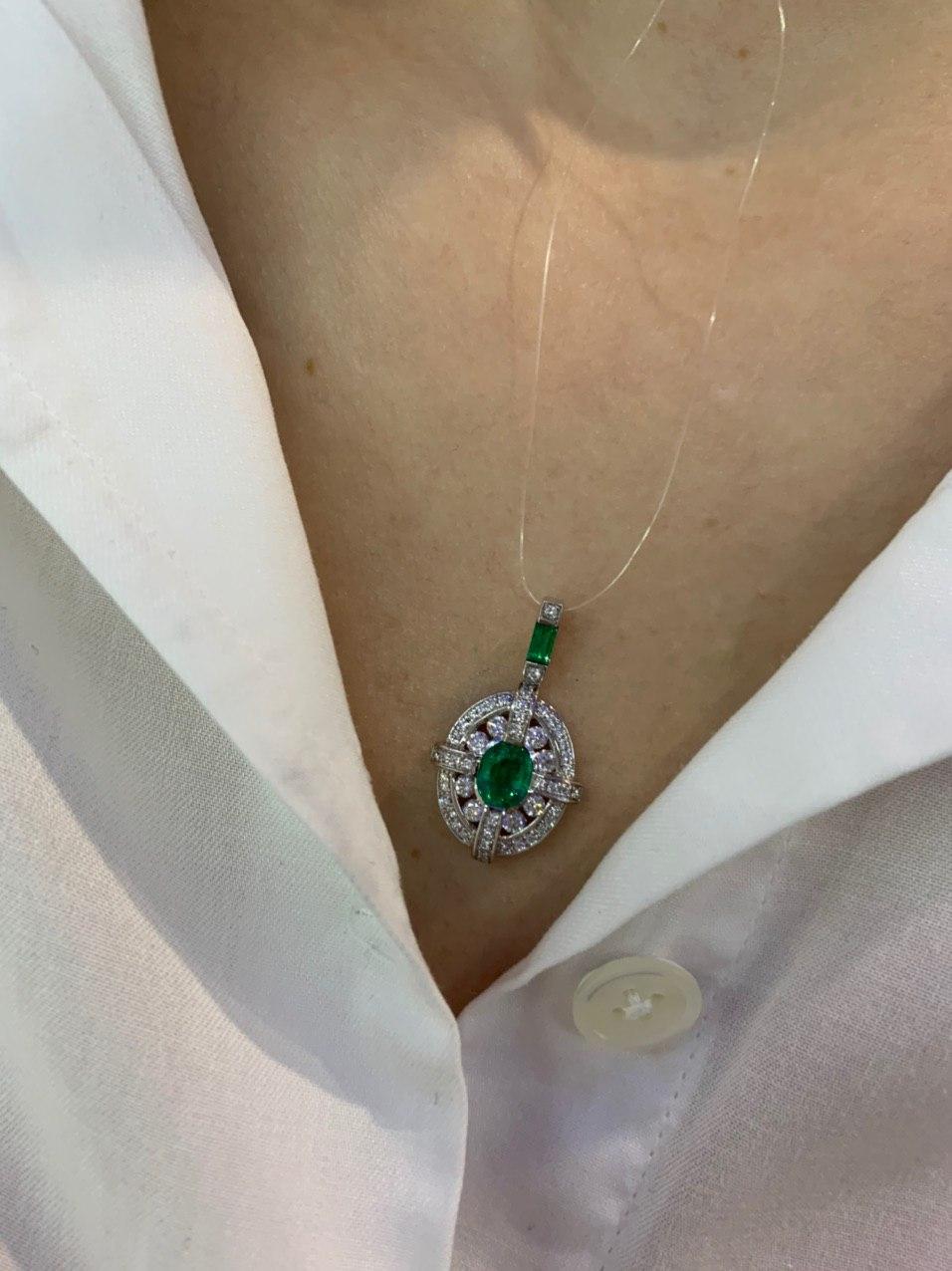Classical Combination Emerald White Diamond White Gold Pendant For Sale 1