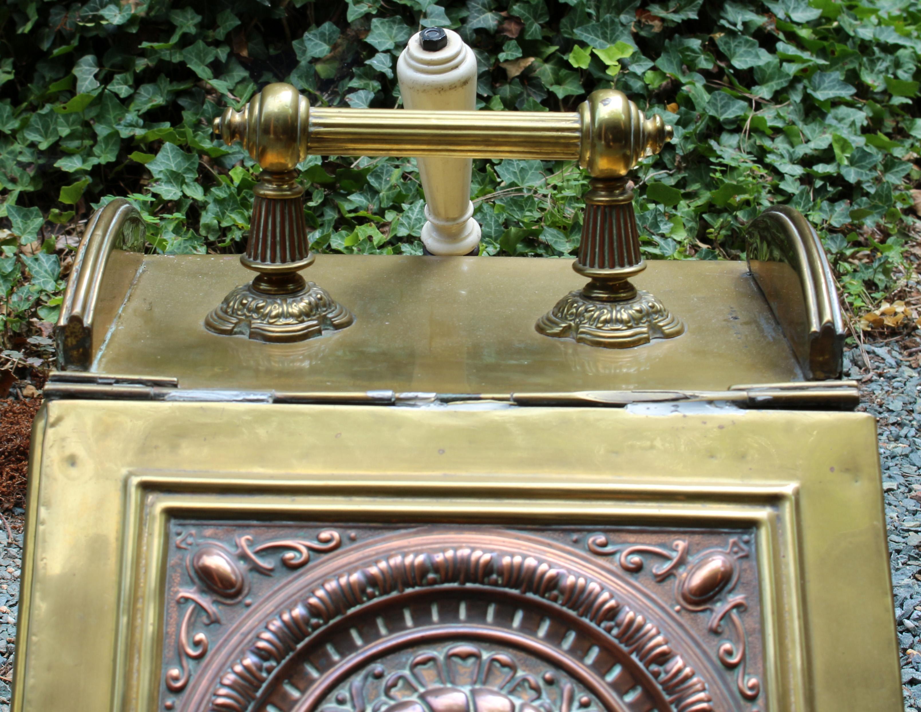 19th Century Classical Design English Brass and Copper Coal Hod For Sale