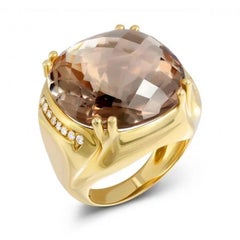 Classical Diamond Quartz 23, 46 Karat Yellow Gold 18K Ring for Her