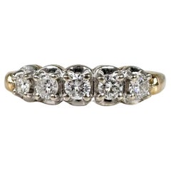 Vintage Classical Diamond Ring in 14kt White Gold 0.30ct 5 Stone Diamond Ring