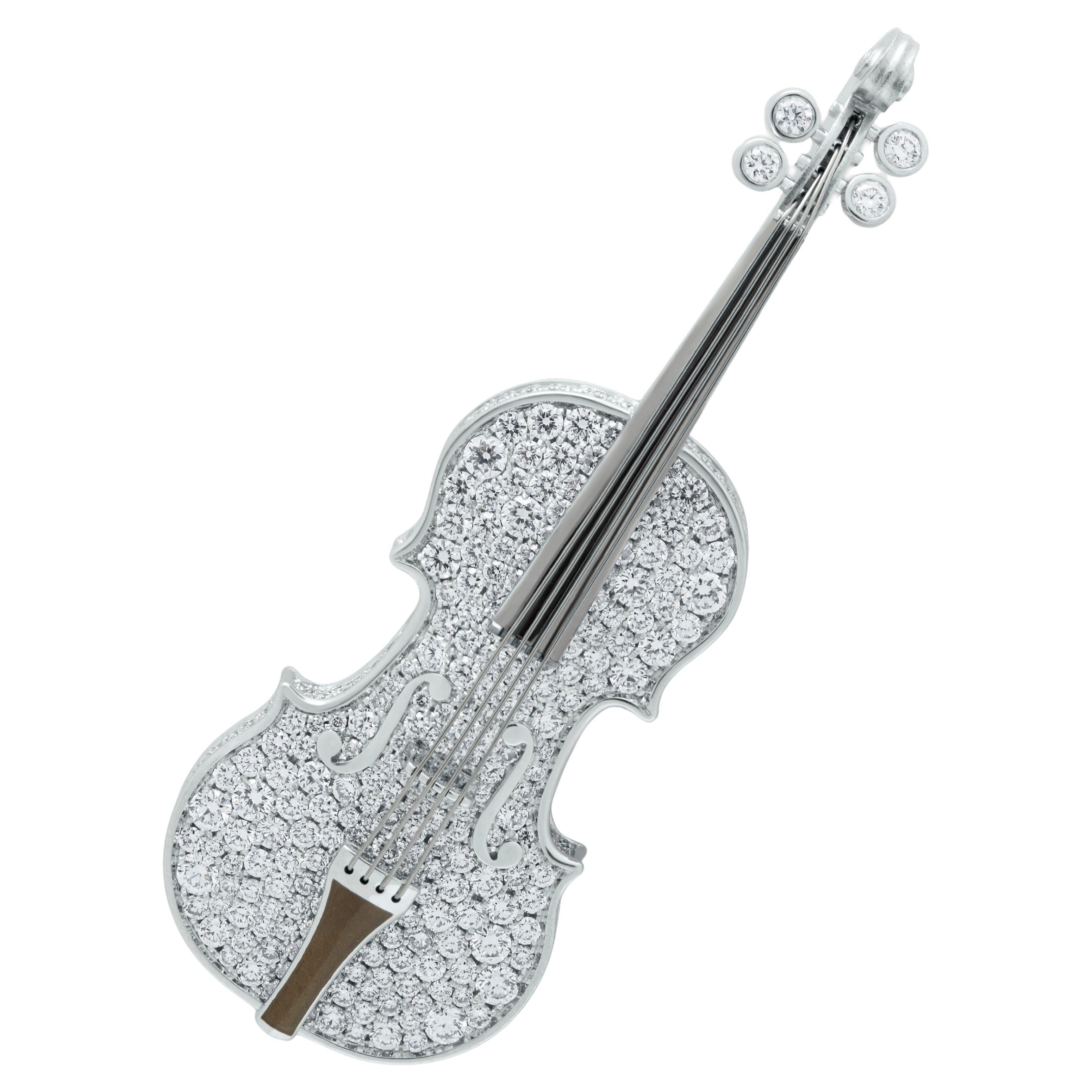 Classical Diamonds 18 Karat White Gold Violin Brooch For Sale