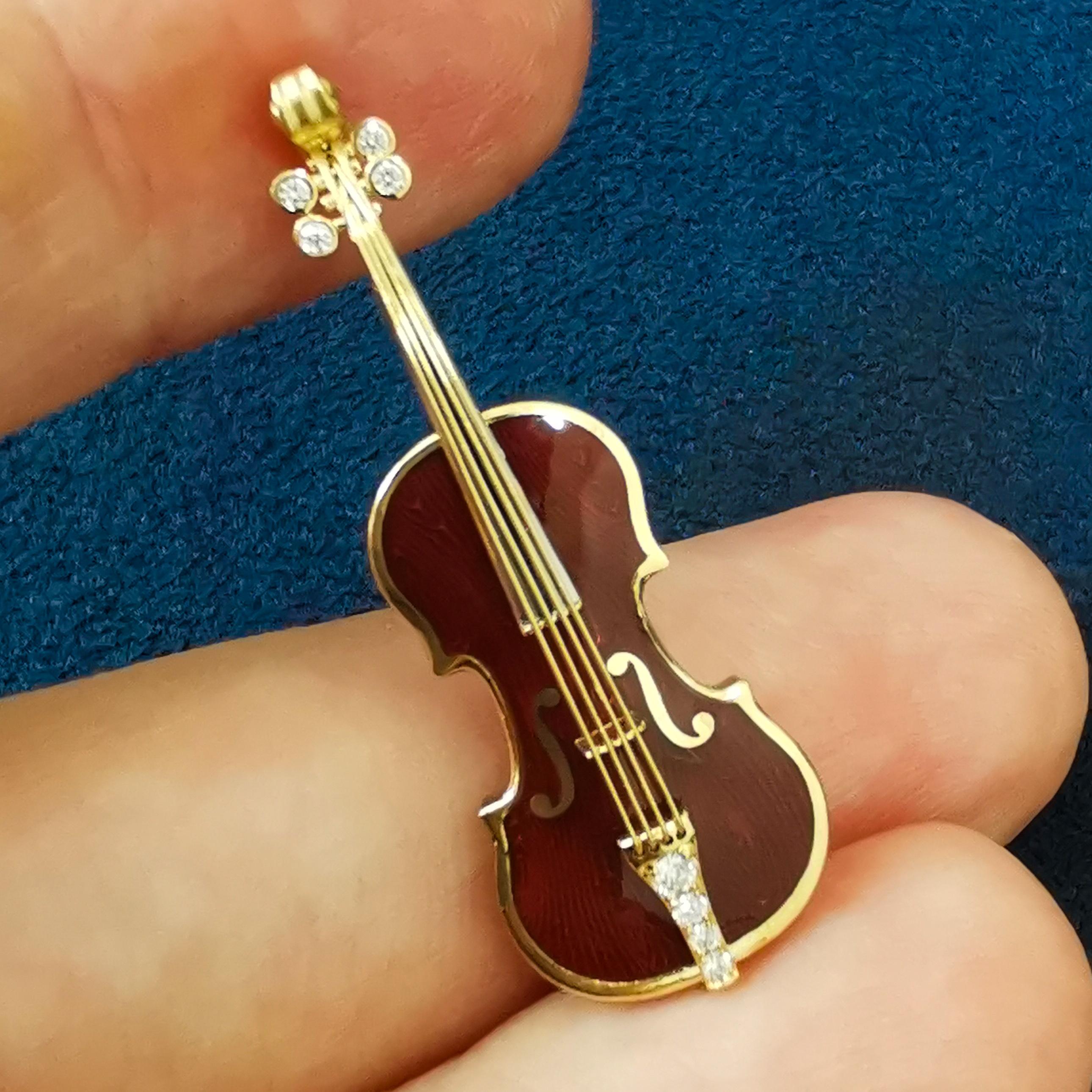 Classical Enamel Diamond 18 Karat Yellow Gold Mini Violin Brooch For Sale 1