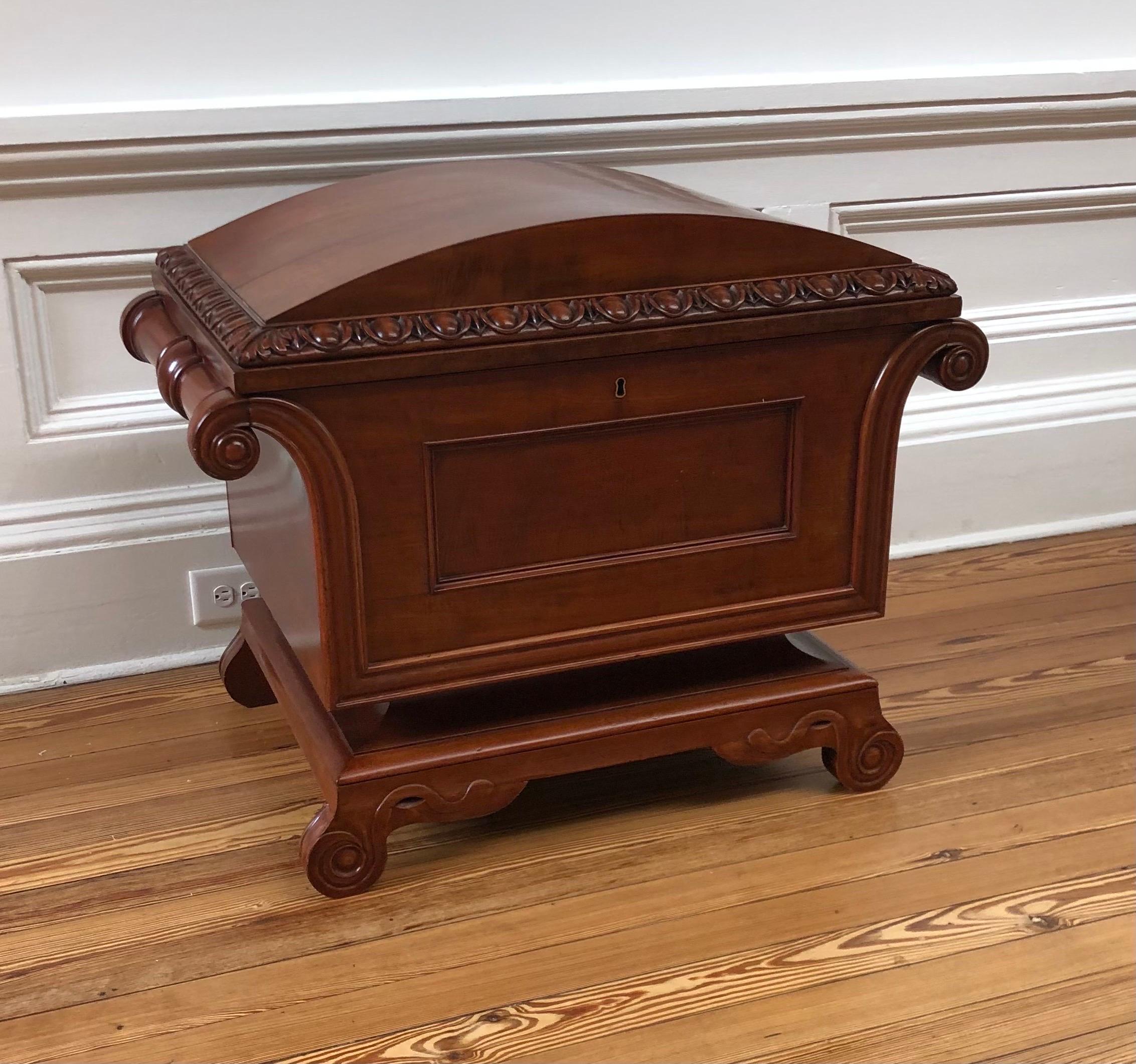 Classical English Regency Sarcophagus Mahogany Dome Top Cellarette / Office File In Good Condition For Sale In Charleston, SC