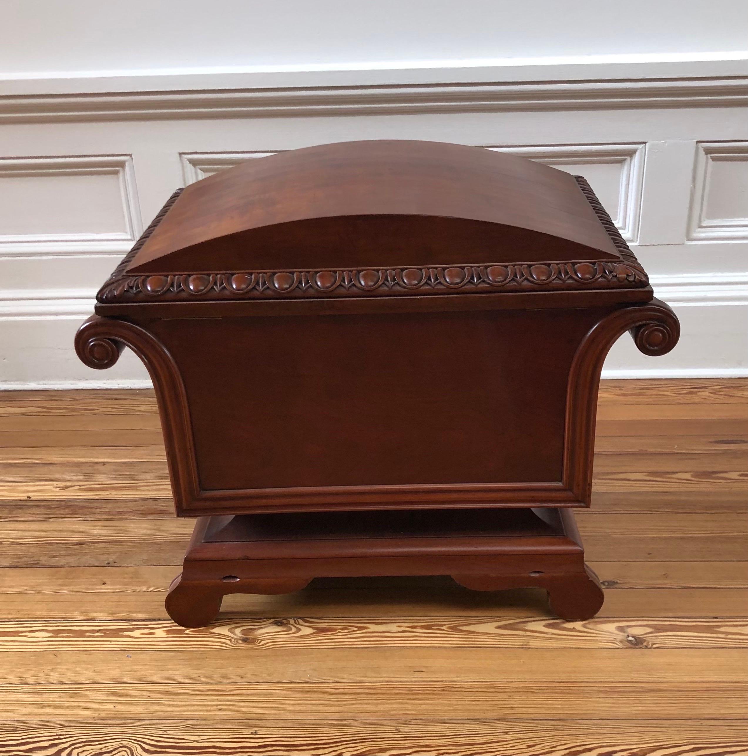 Classical English Regency Sarcophagus Mahogany Dome Top Cellarette / Office File For Sale 4