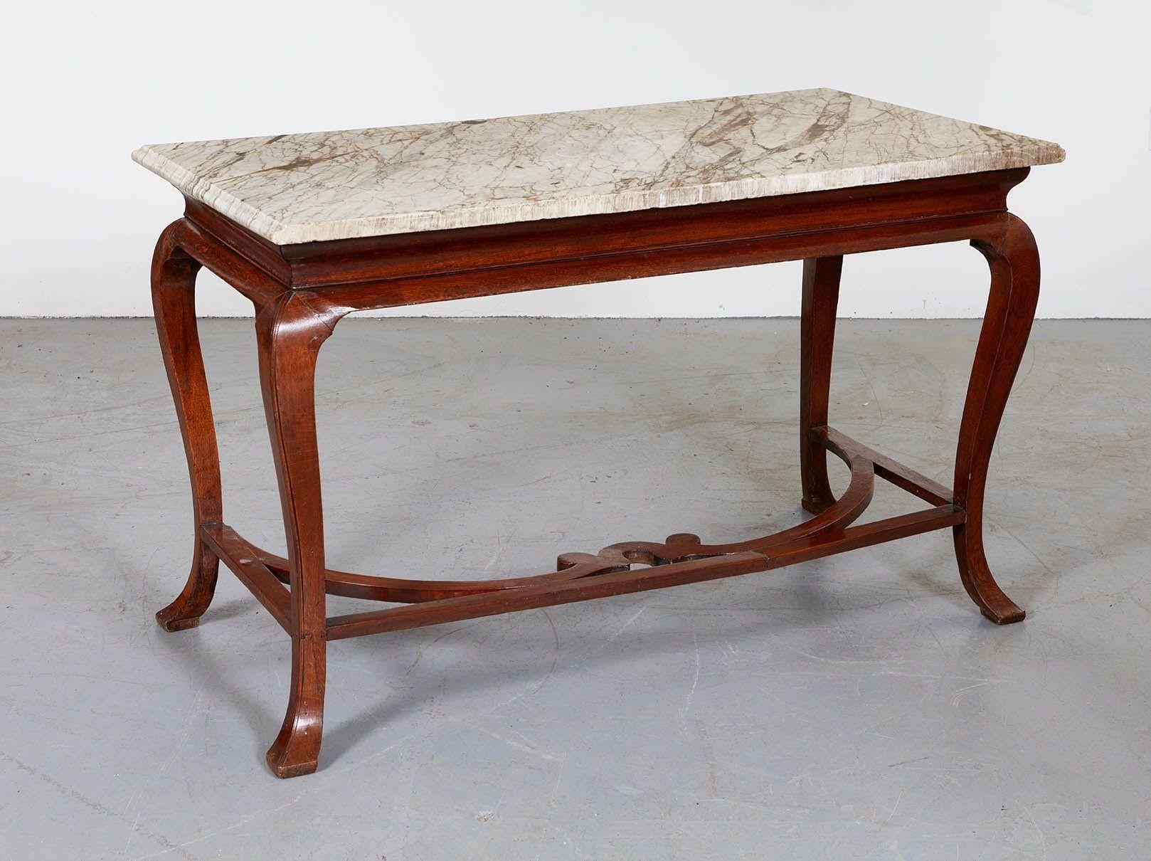 Classical George I Console Table In Good Condition For Sale In Greenwich, CT