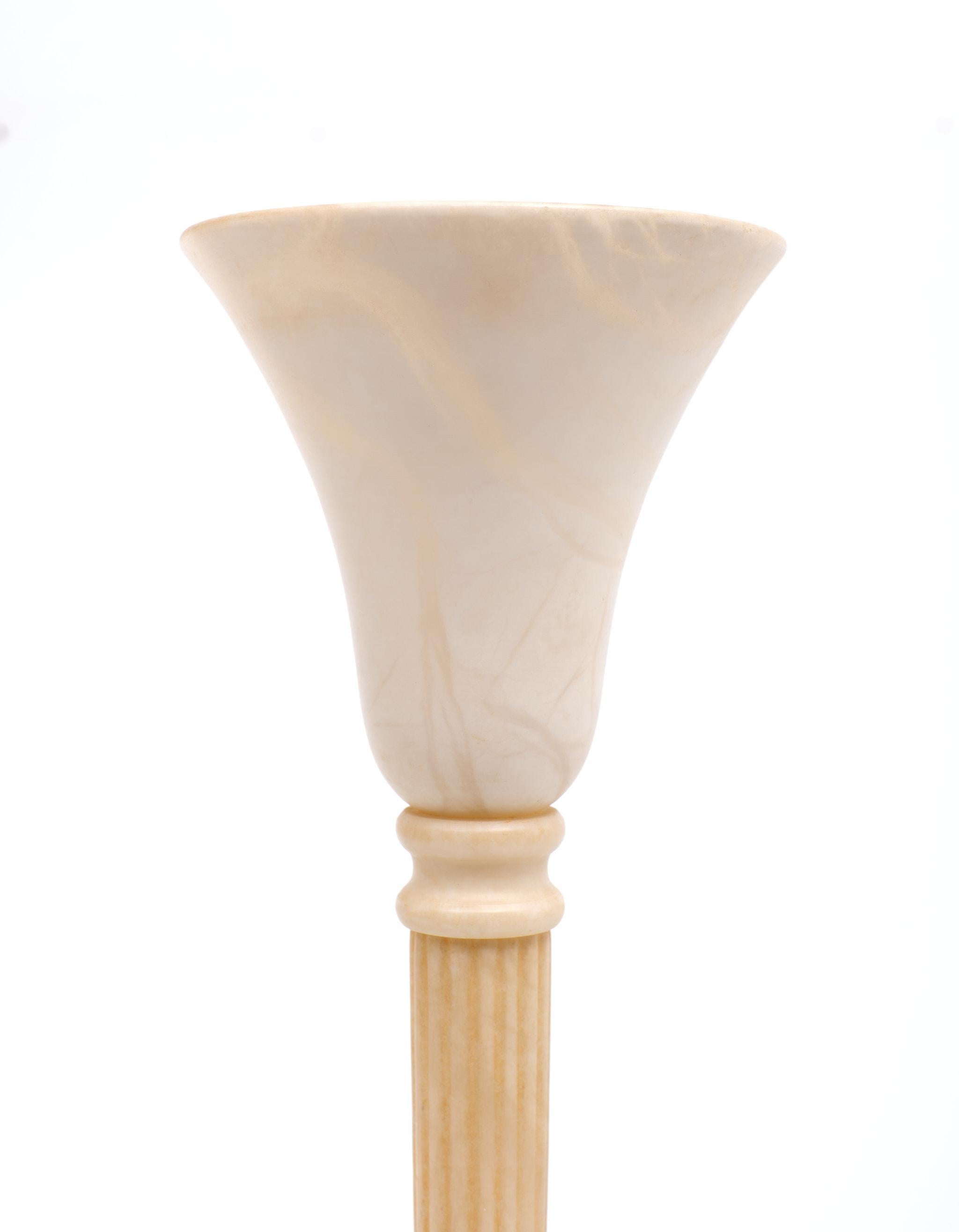 Klassische griechische Alabaster-Tischlampen, 1970er Jahre, Spanien (Klassisch-griechisch) im Angebot