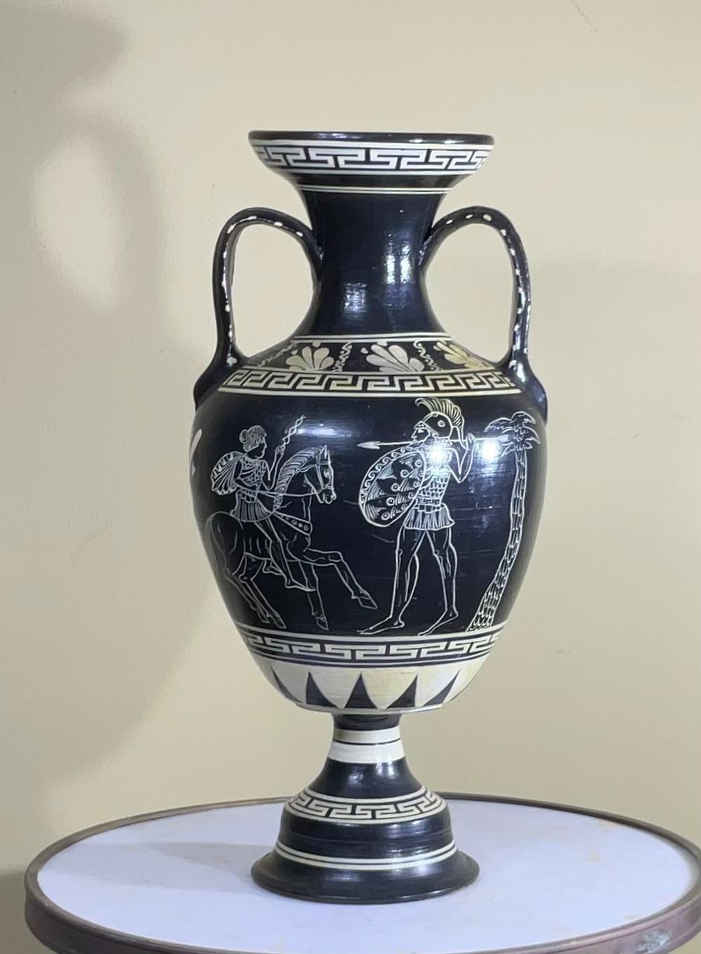 Classical Greek Terra Cotta Vase, Vassal In Good Condition For Sale In Delray Beach, FL