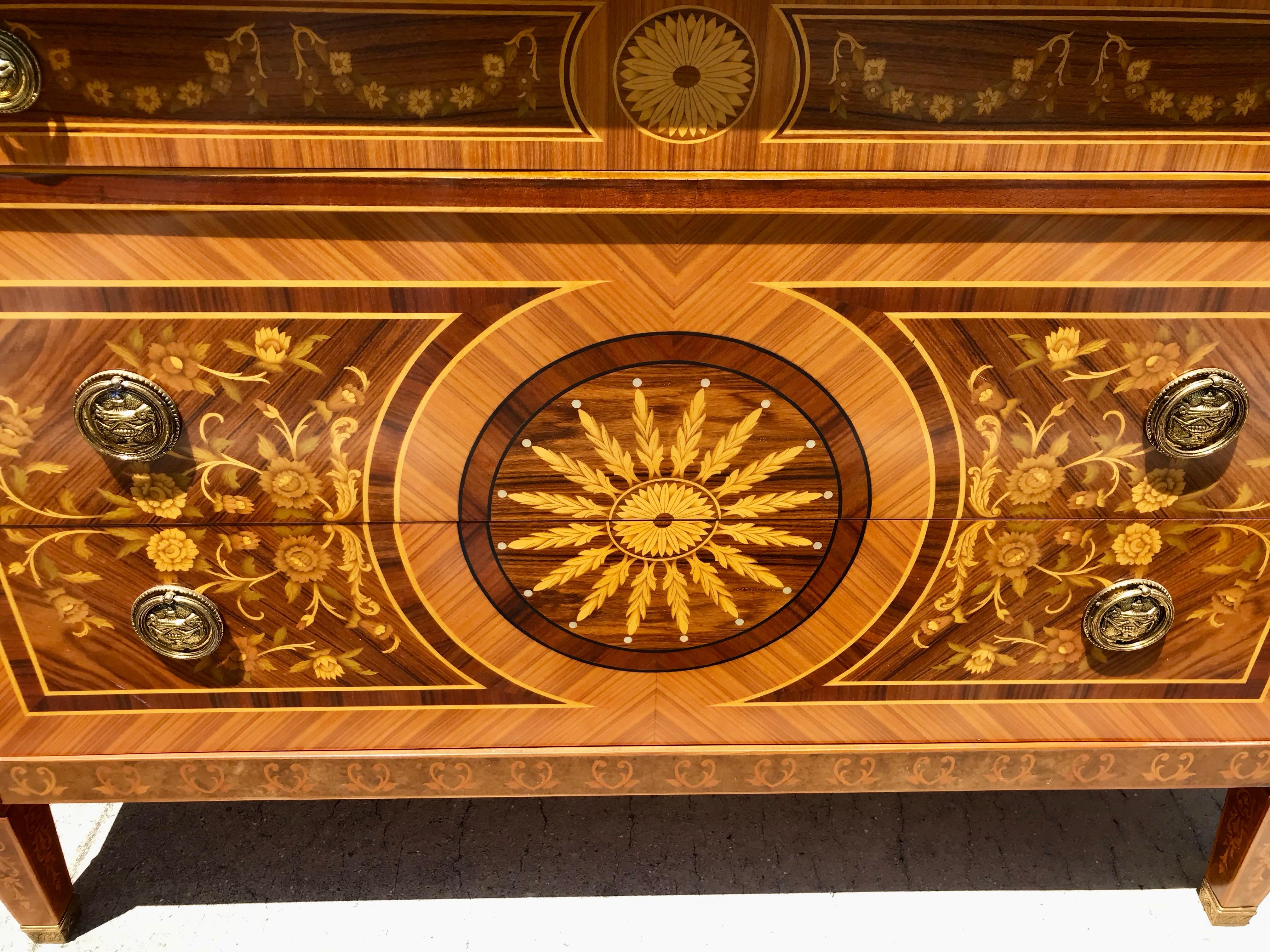 Classical Italian Inlaid Commode For Sale 4