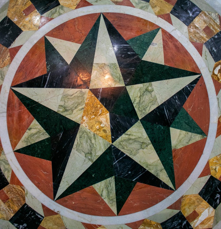 Classical Italian Pietra Dura Stone Mosaic Round Table Top In Fair Condition For Sale In Malaga, ES
