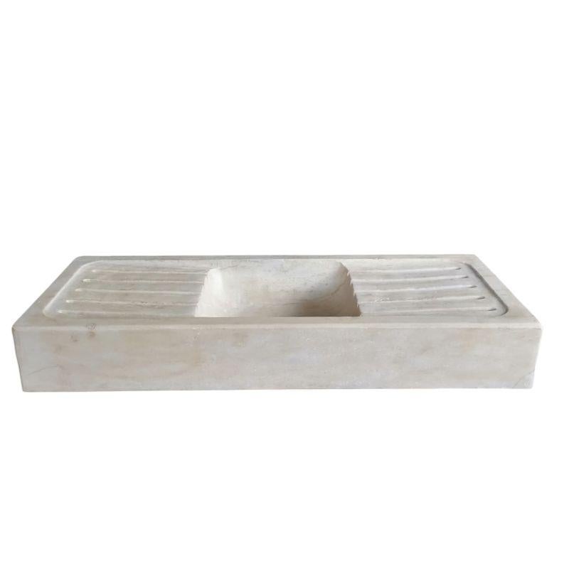 Cuisine classique Marbre Stone Sink Basin

Ce magnifique évier italien classique et intemporel est taillé dans un seul bloc de marbre blanc. Il possède une superbe valeur artistique et s'intègre facilement dans les bâtiments anciens et