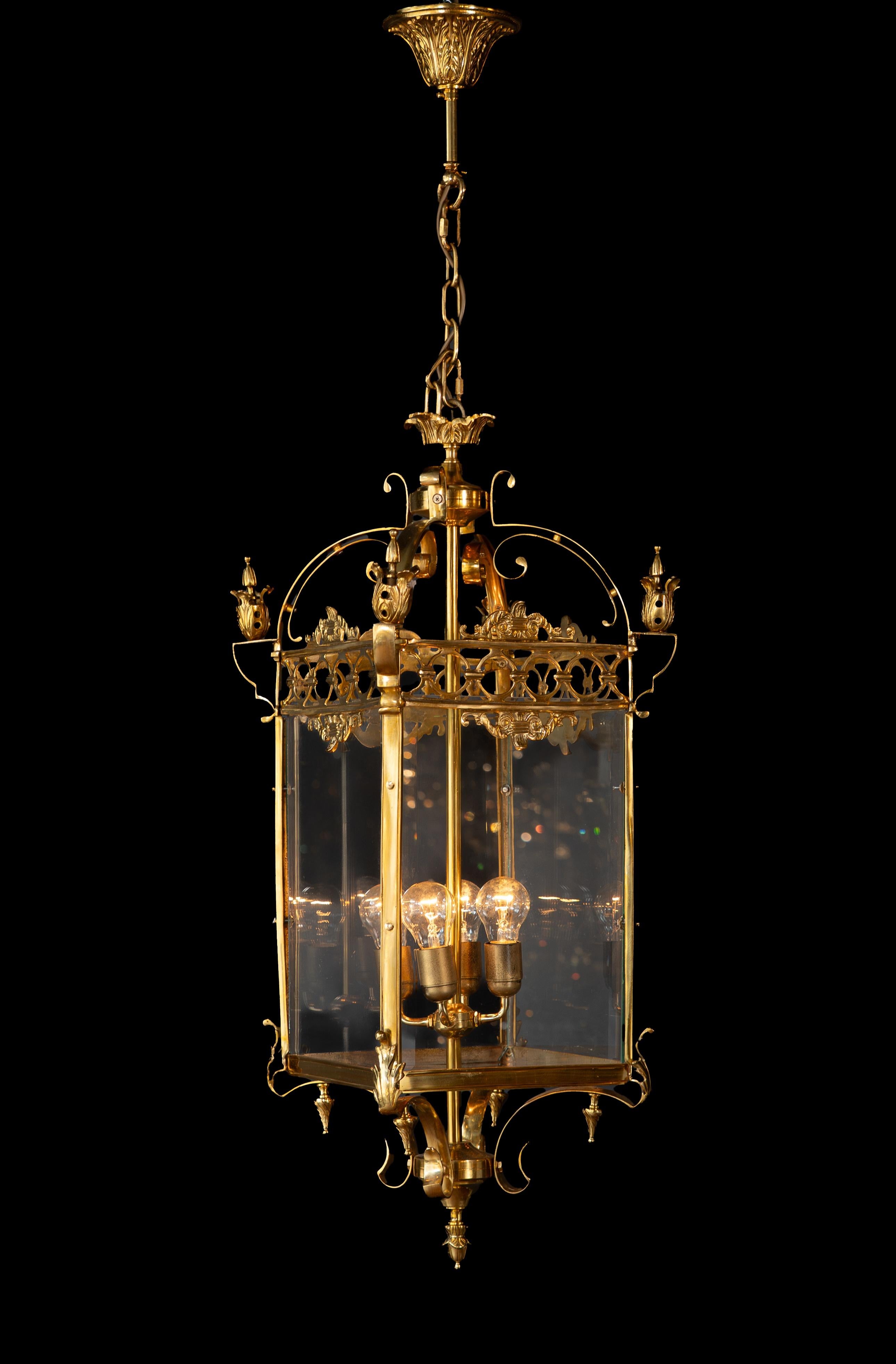Allemand Lanterne Classique Laiton Verre Or Pendentif Lanterne en vente