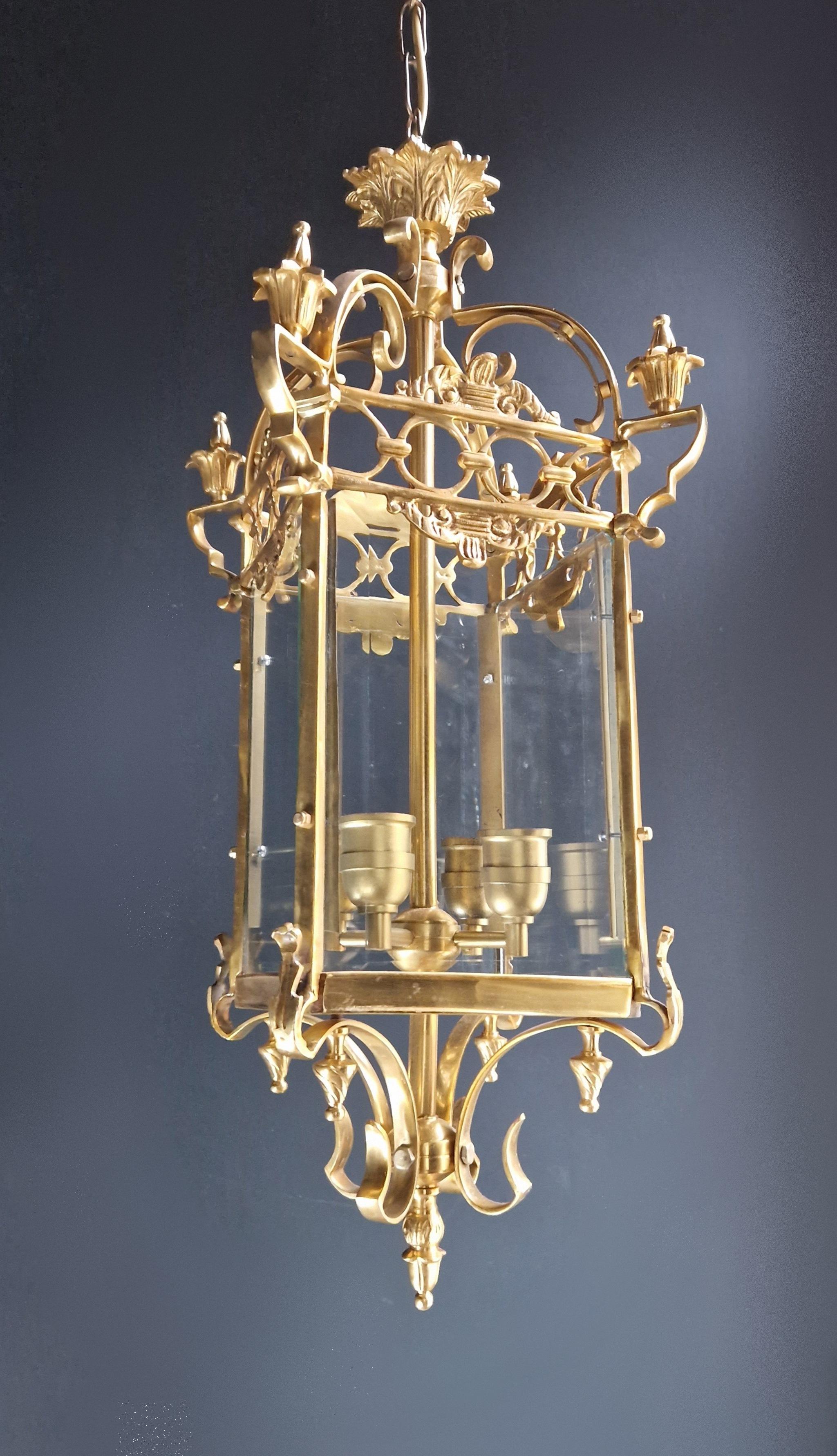 Klassisches Windlicht Messing Glas Gold Pendelleuchte Lanterne (21. Jahrhundert und zeitgenössisch)
