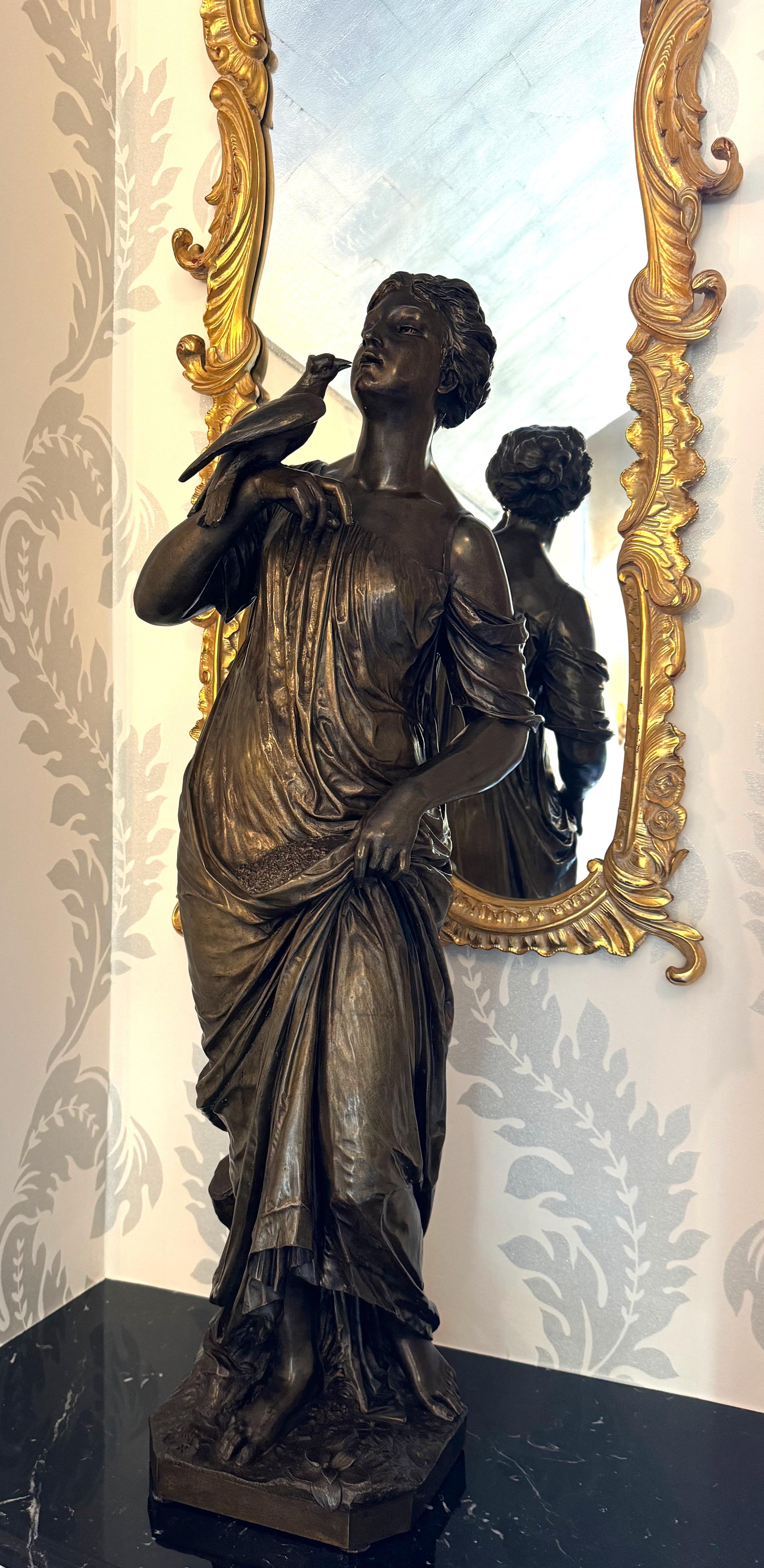 Fanciulla classica con colomba, iscrizione sulla base, C.Fischer F. in vendita 3