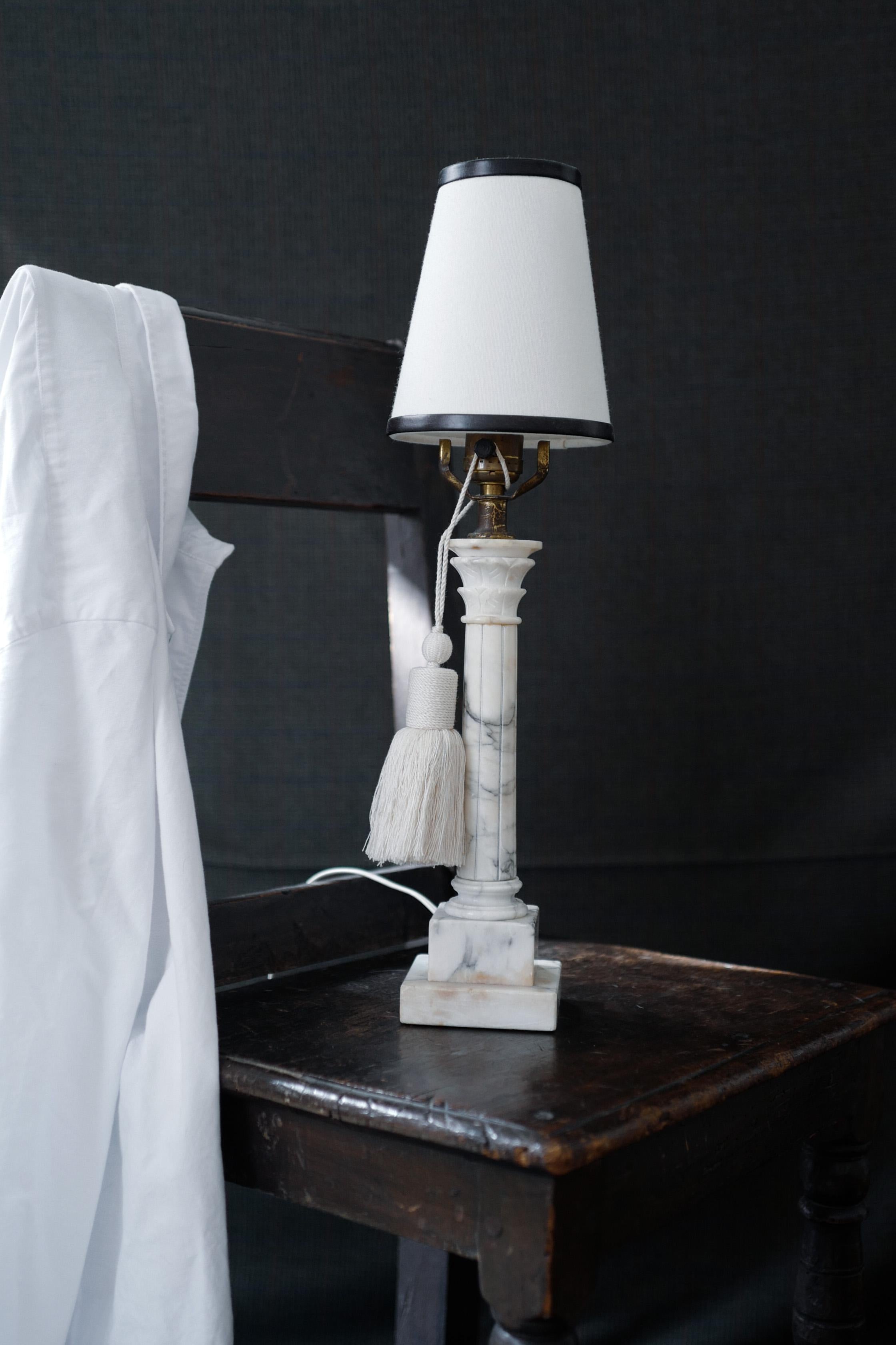Classical Marble Column Table Lamp Base Only In Good Condition In Milano, IT