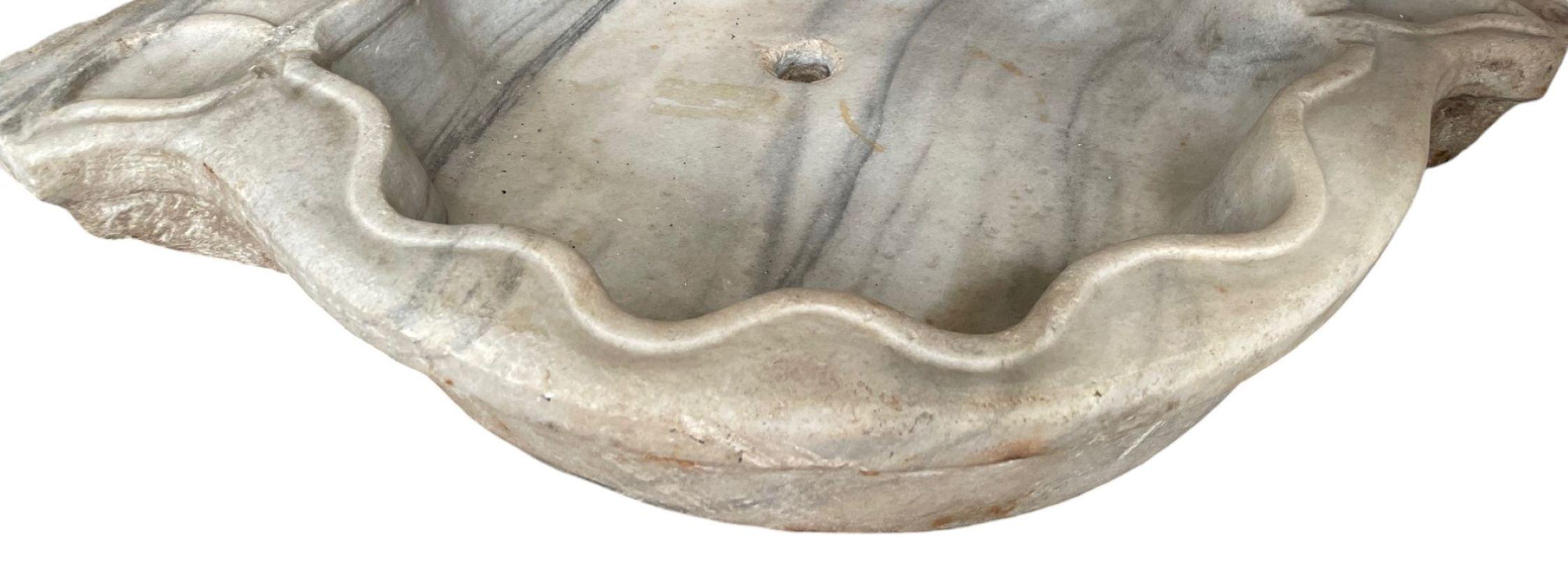 Classical Marble Corner Stone Sink In Good Condition For Sale In Cranbrook, Kent
