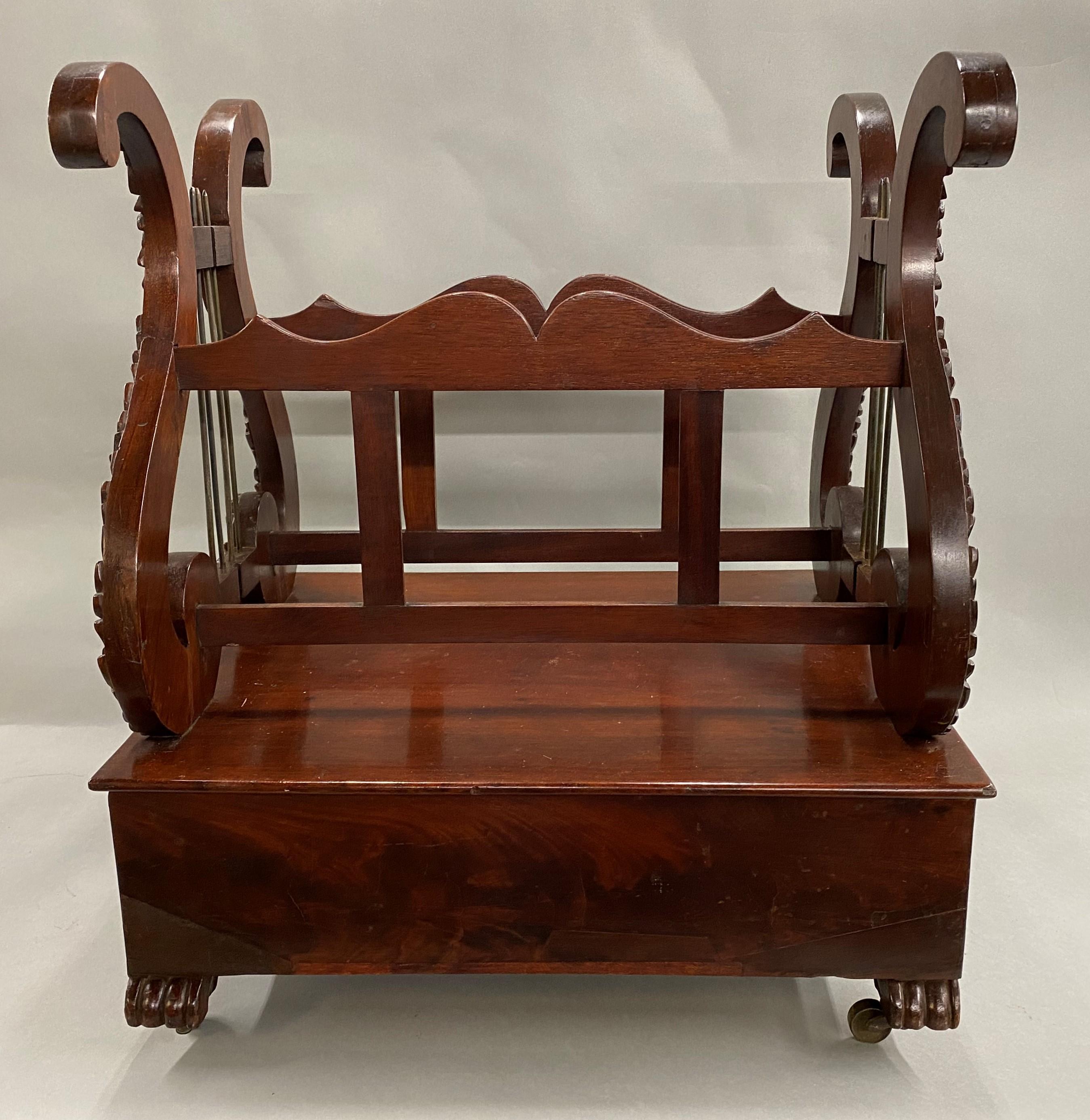 Classical NY Empire Mahogany Lyre Form, Canterbury, circa 1820 In Good Condition For Sale In Milford, NH