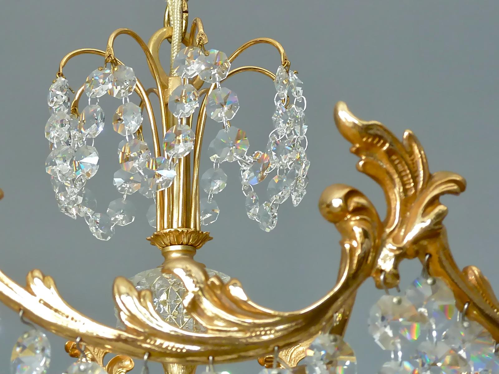 Classical Palwa Chandelier Gilt Brass Faceted Crystal Glass, 1960s Rococo Style  For Sale 6
