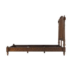 Classical Polished Queen Size Bed