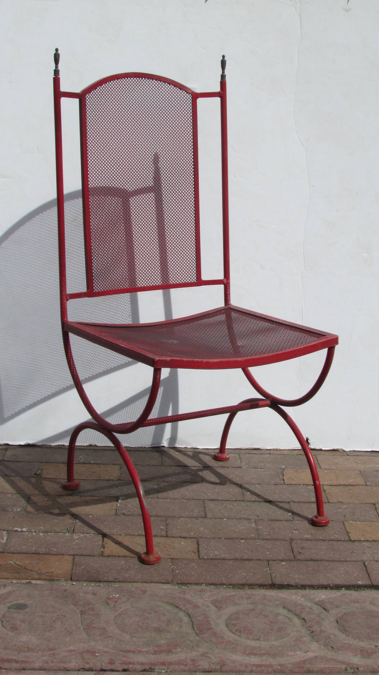 Schmiedeeiserne und messingfarbene Curule-Stühle, 1960er Jahre (Gemalt) im Angebot