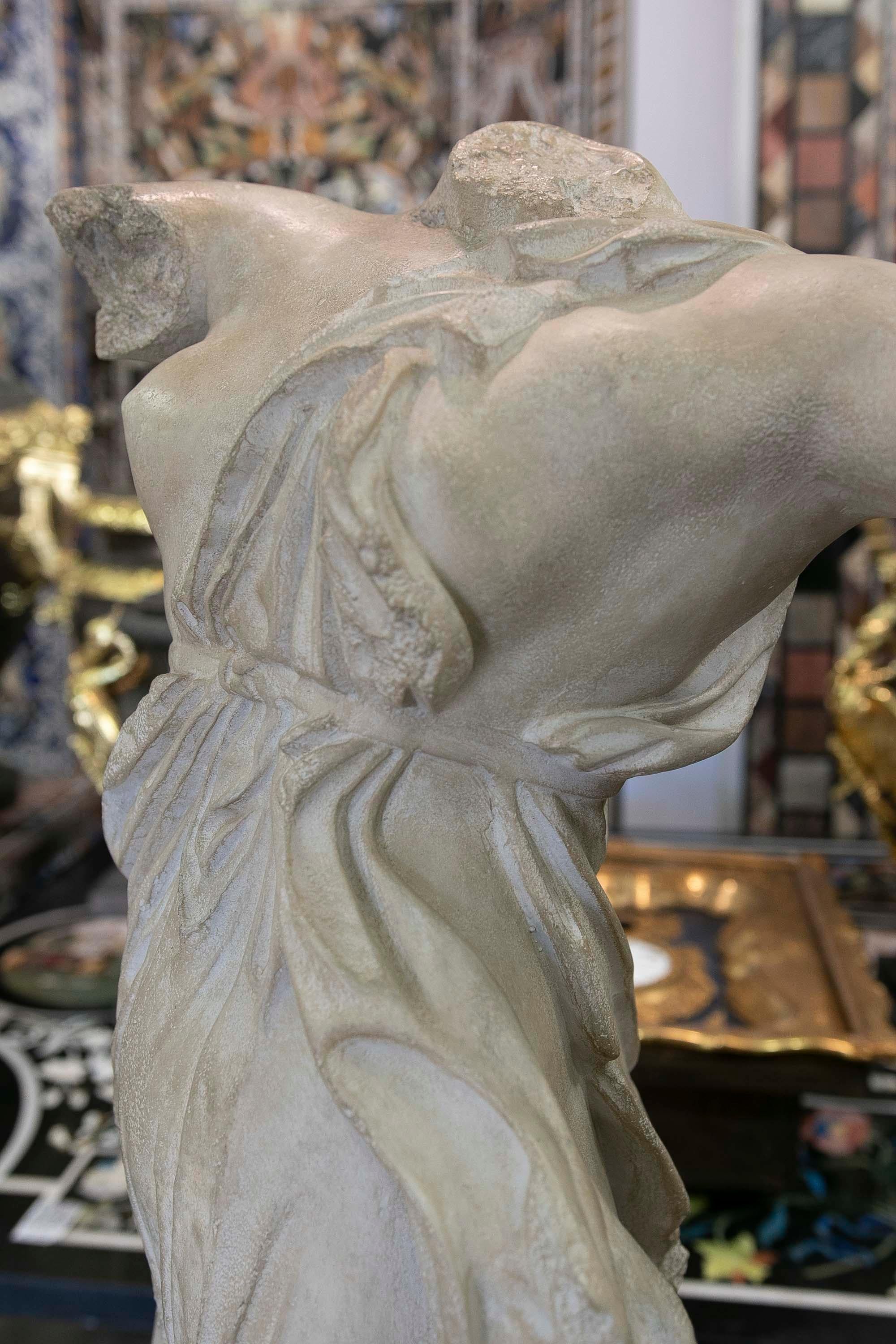 Classical Roman Female Dancing Torso in Resin Imitating Marble on Iron Pedestal 11