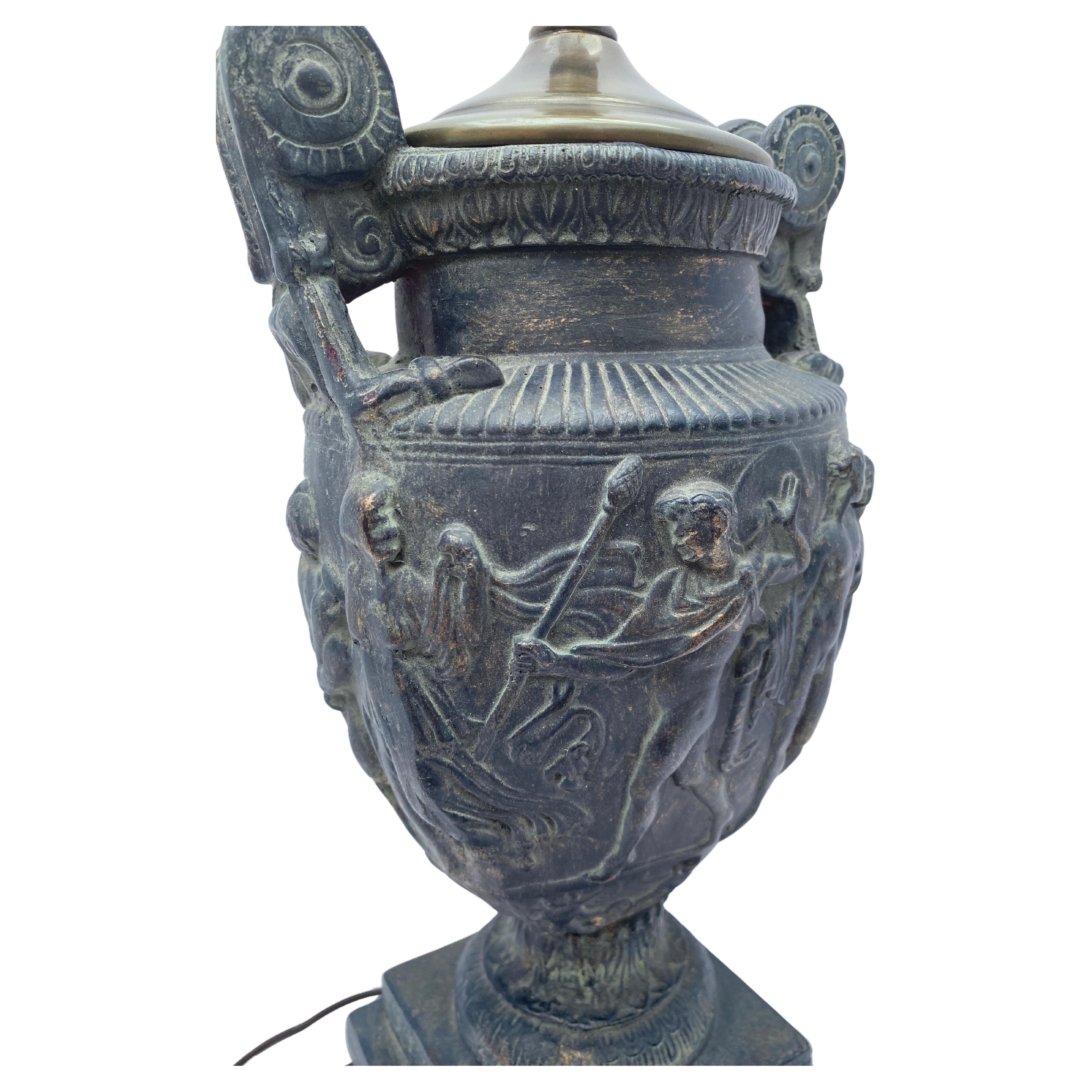Classical Roman Figural Plaster Urn Vase Table Lamp In Good Condition For Sale In Lambertville, NJ