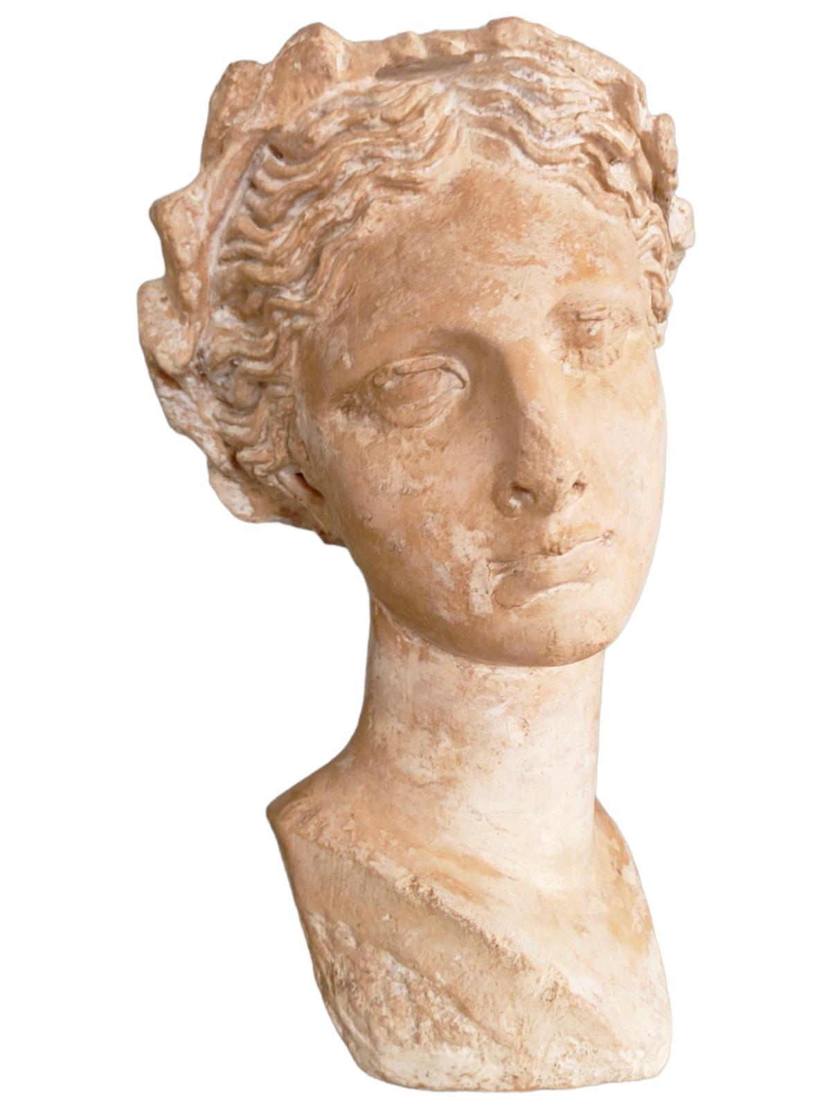 ancient roman head statue