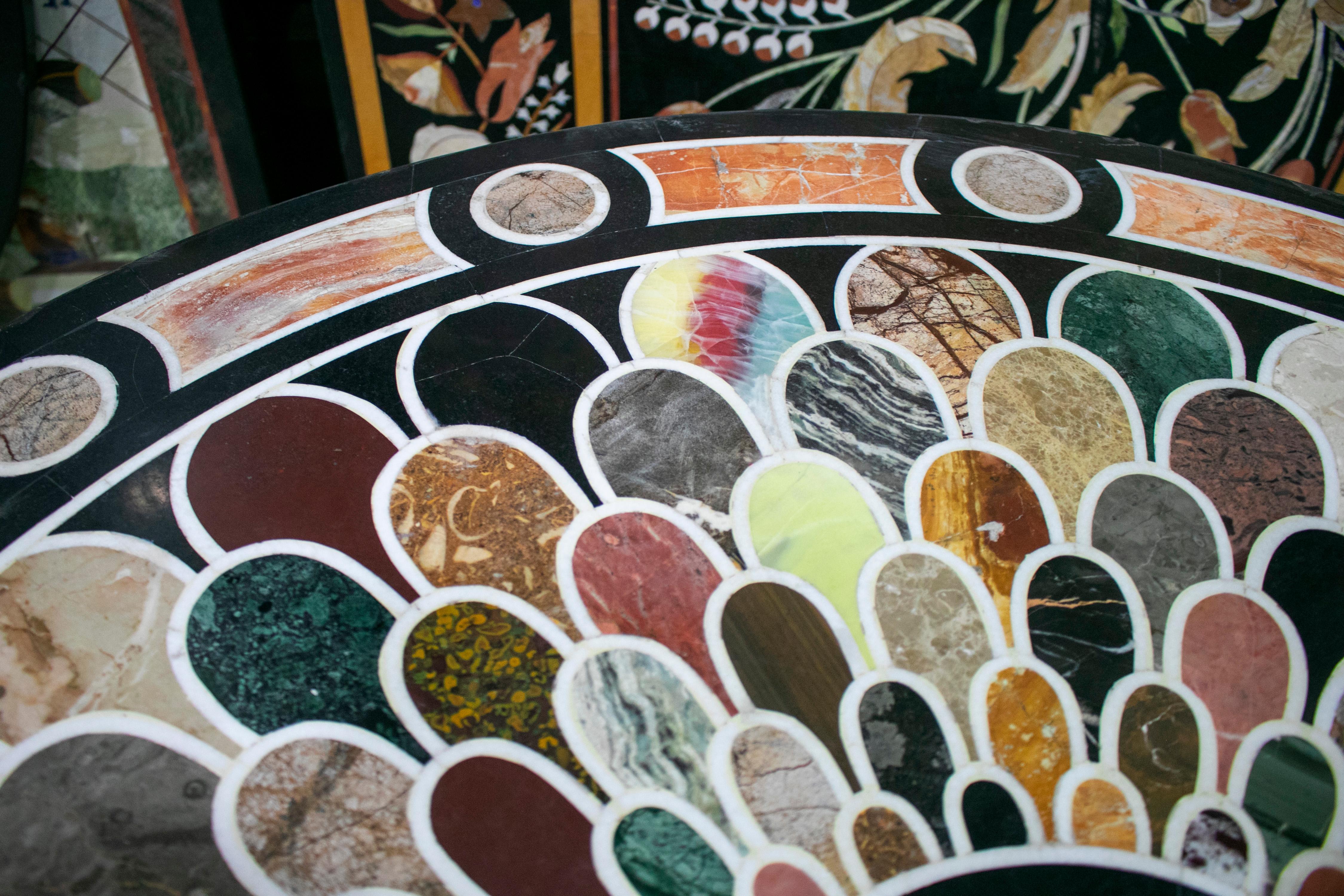 Classical Roman Italian Pietra Dura Stone Mosaic Inlay Round Table Top 2