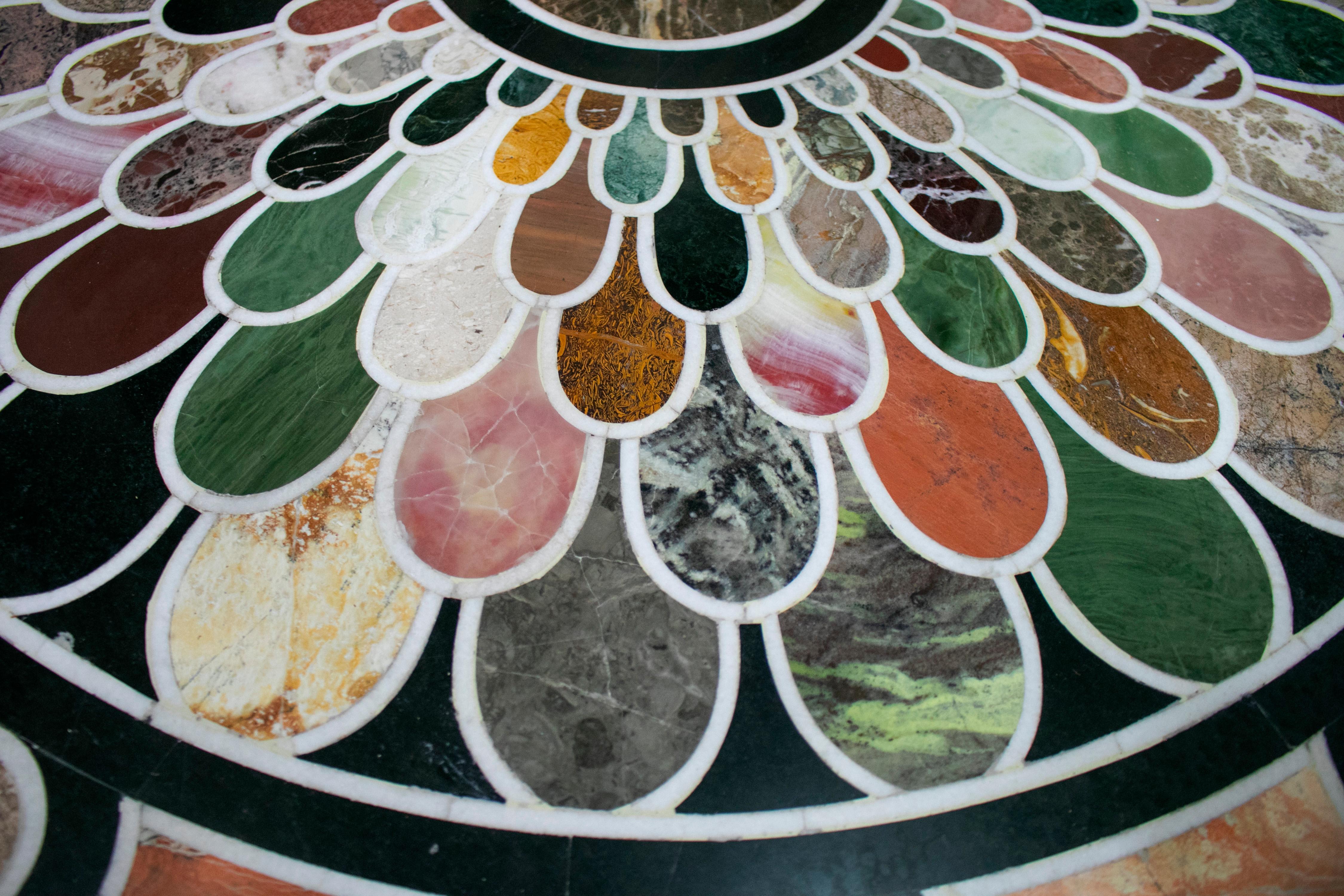 European Classical Roman Italian Pietra Dura Stone Mosaic Inlay Round Table Top