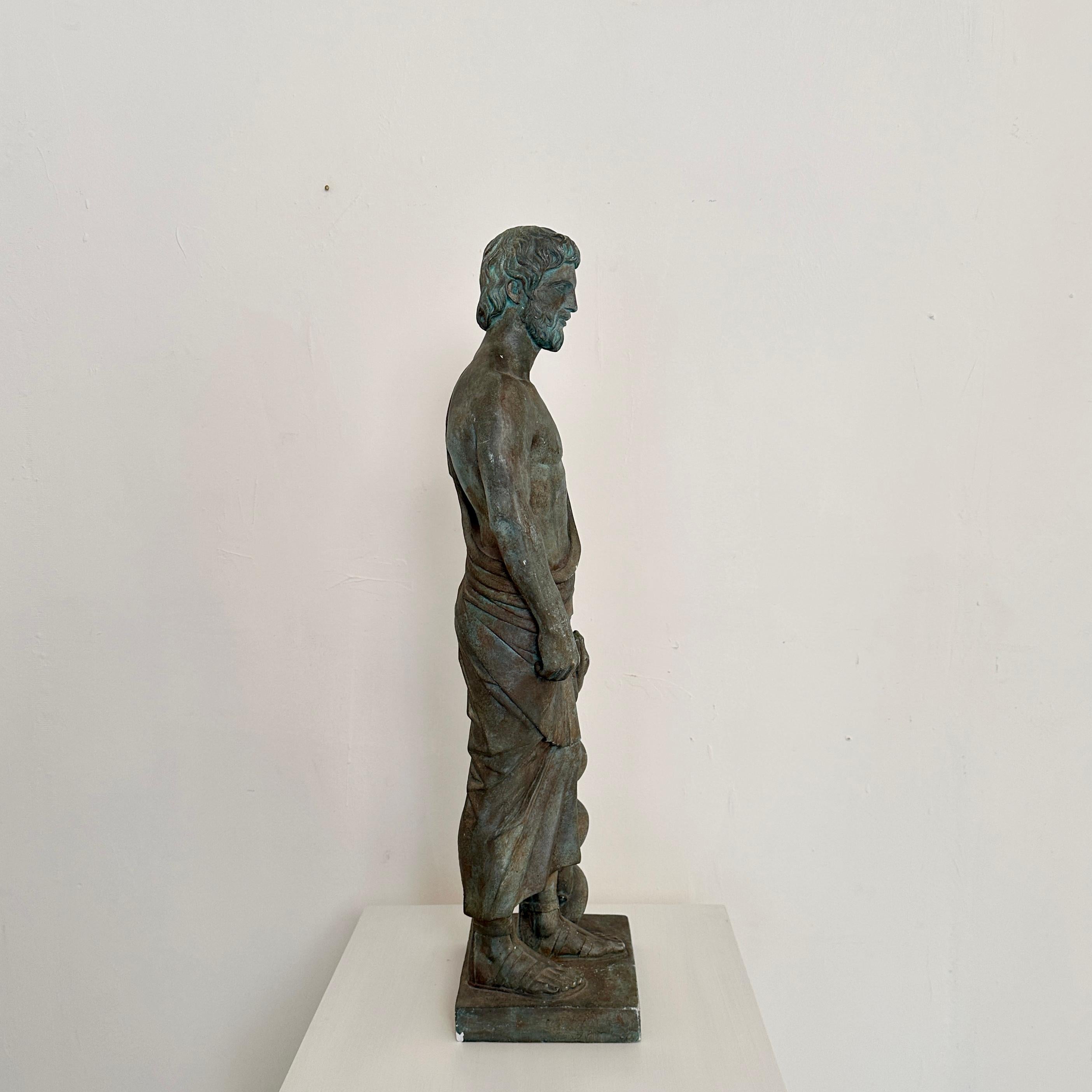 Estatua clásica de Asklepios de yeso patinado, hacia 1960 en venta 6
