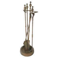 Herramientas metálicas para chimeneas y cubos para chimeneas
