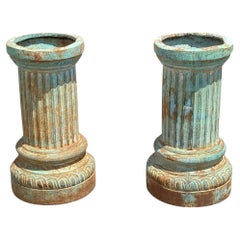 Classical Style Gusseisen Runde geriffelte Säule Garten Urne Pedestal Basis - ein Paar
