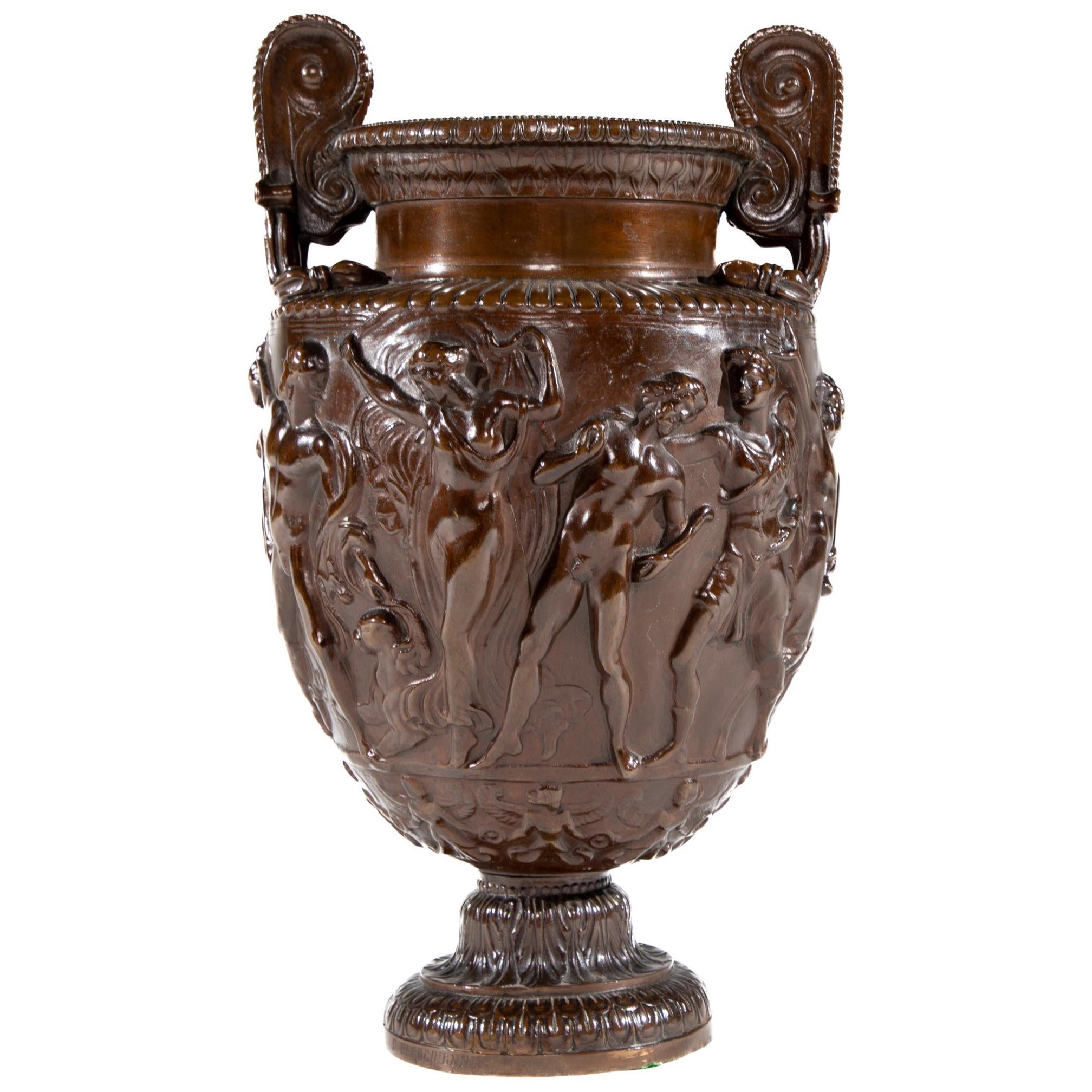 Urna in stile classico, con manico in bronzo francese
