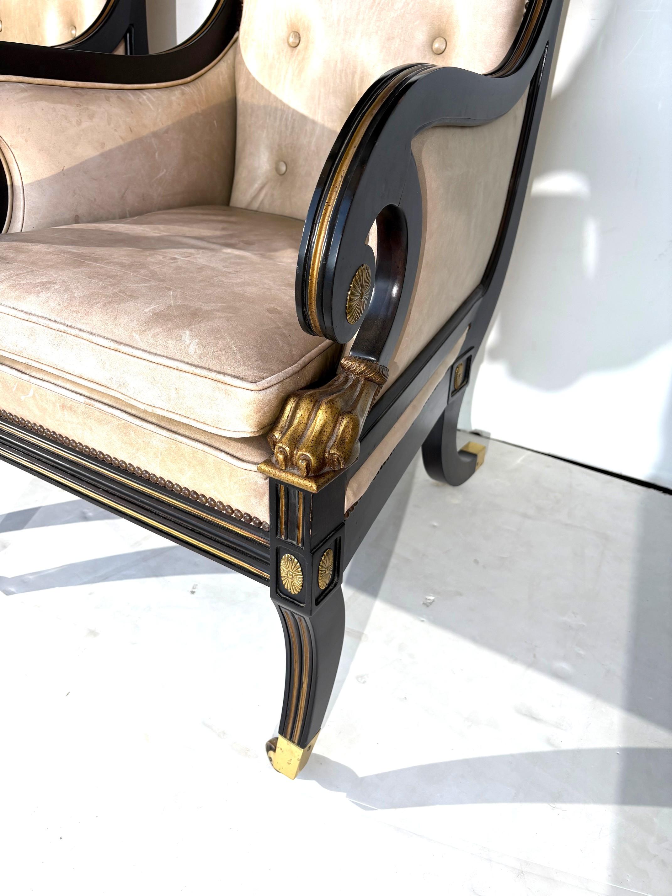 Fin du 20e siècle Fauteuils en cuir de style Classic par Baker Ensemble de 2 en vente