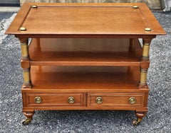 Klassischer Beistelltisch aus Mahagoni und Messing mit Rädern