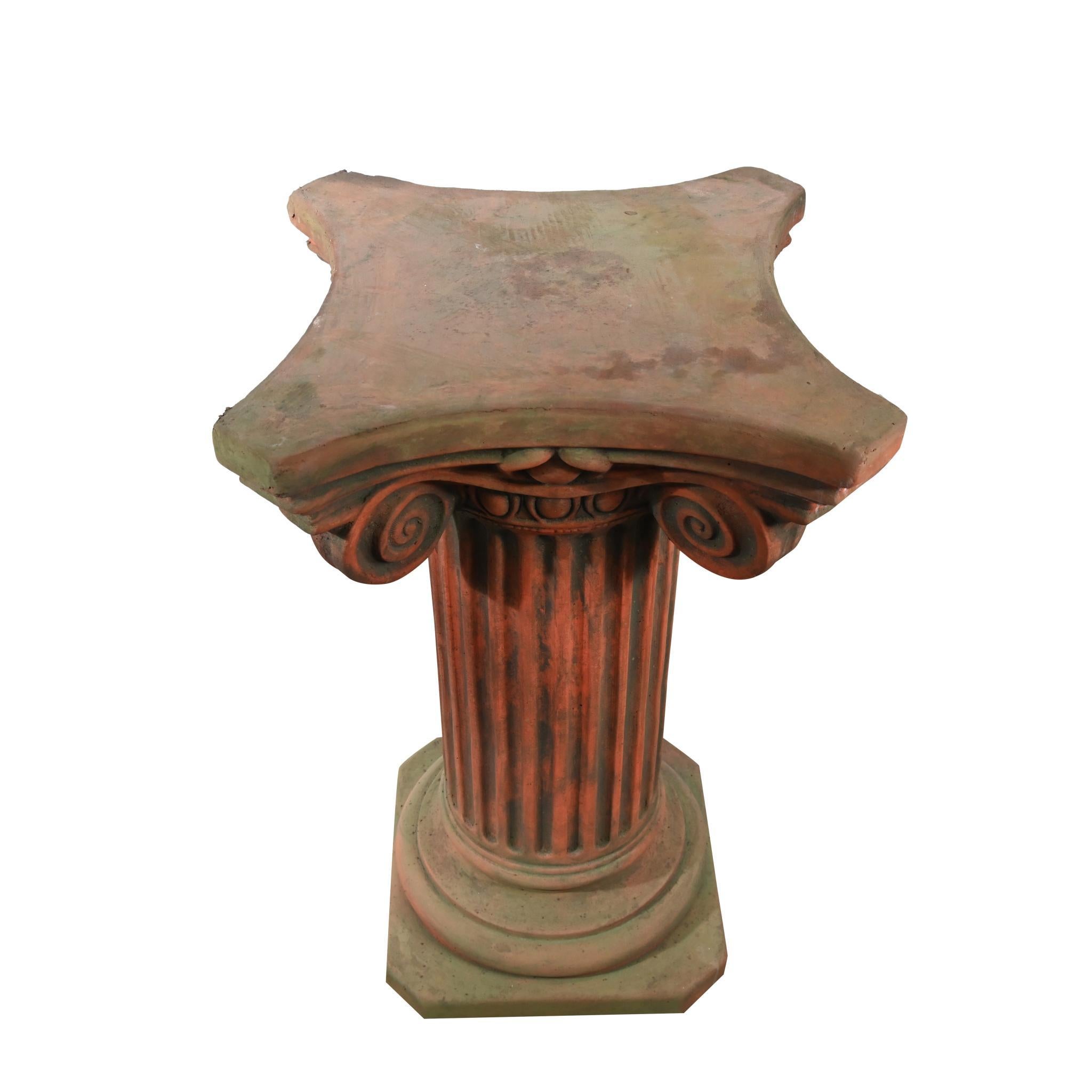 Classic Terracotta Garden Pedestal Ionic Column Stand Bon état - En vente à Potters Bar, GB