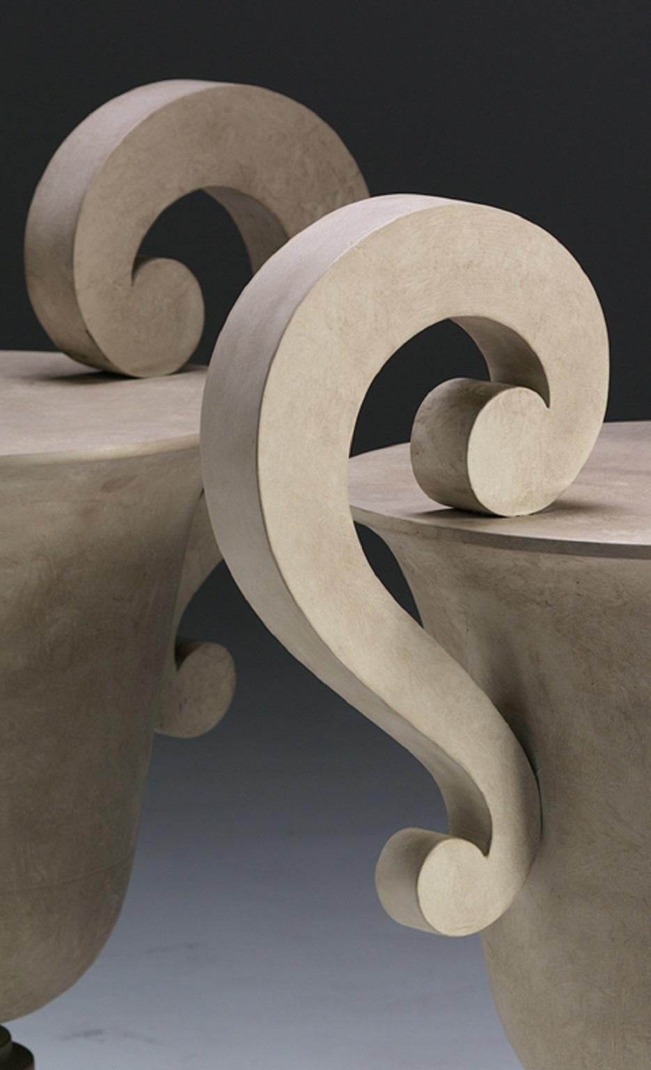 British Classical Urn Lamp For Sale