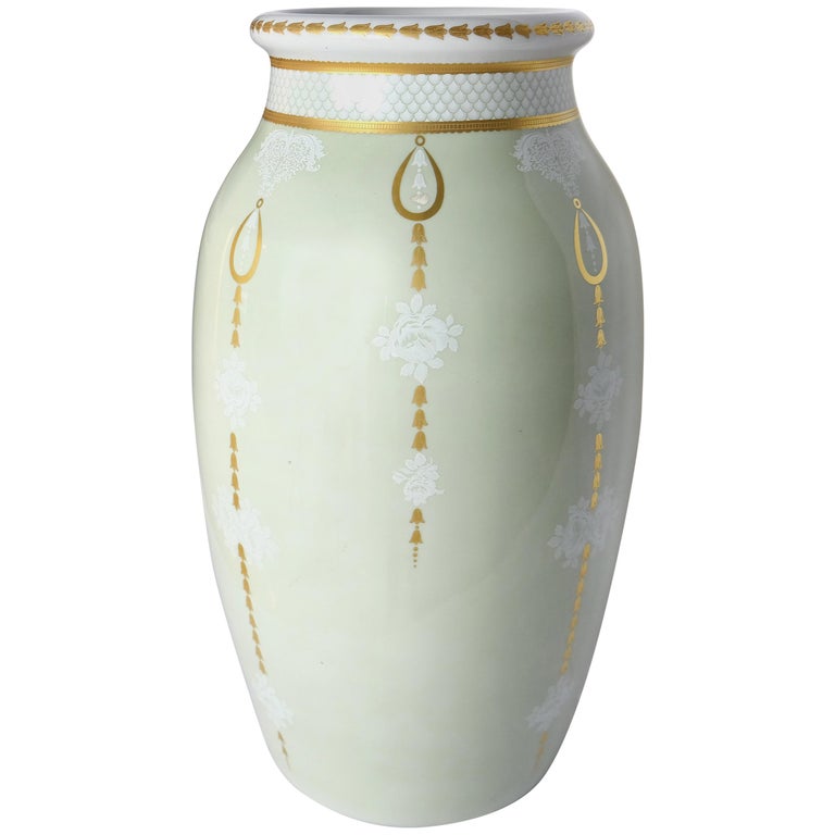 Mangani, Italy Classical Vase or Urn Form Porcelain Umbrella Stand For Sale  at 1stDibs
