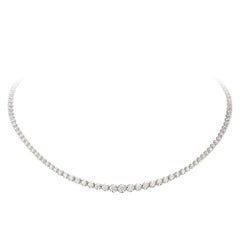 Classical White Diamond Necklace 18k White Gold Graduation Style for Her