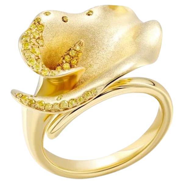 Classical White Diamond Yellow Gold 18K Flower Ring for Her