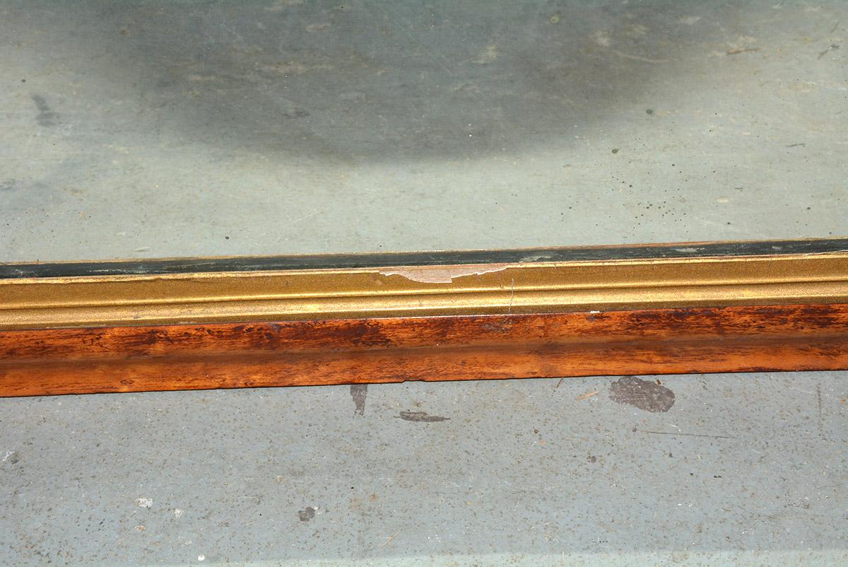 Klassischer Spiegel aus Holz und vergoldetem Holz (amerikanisch) im Angebot