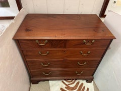 Classically Beautiful 18th Century Mahogany 5 Drawer Chest of Drawers