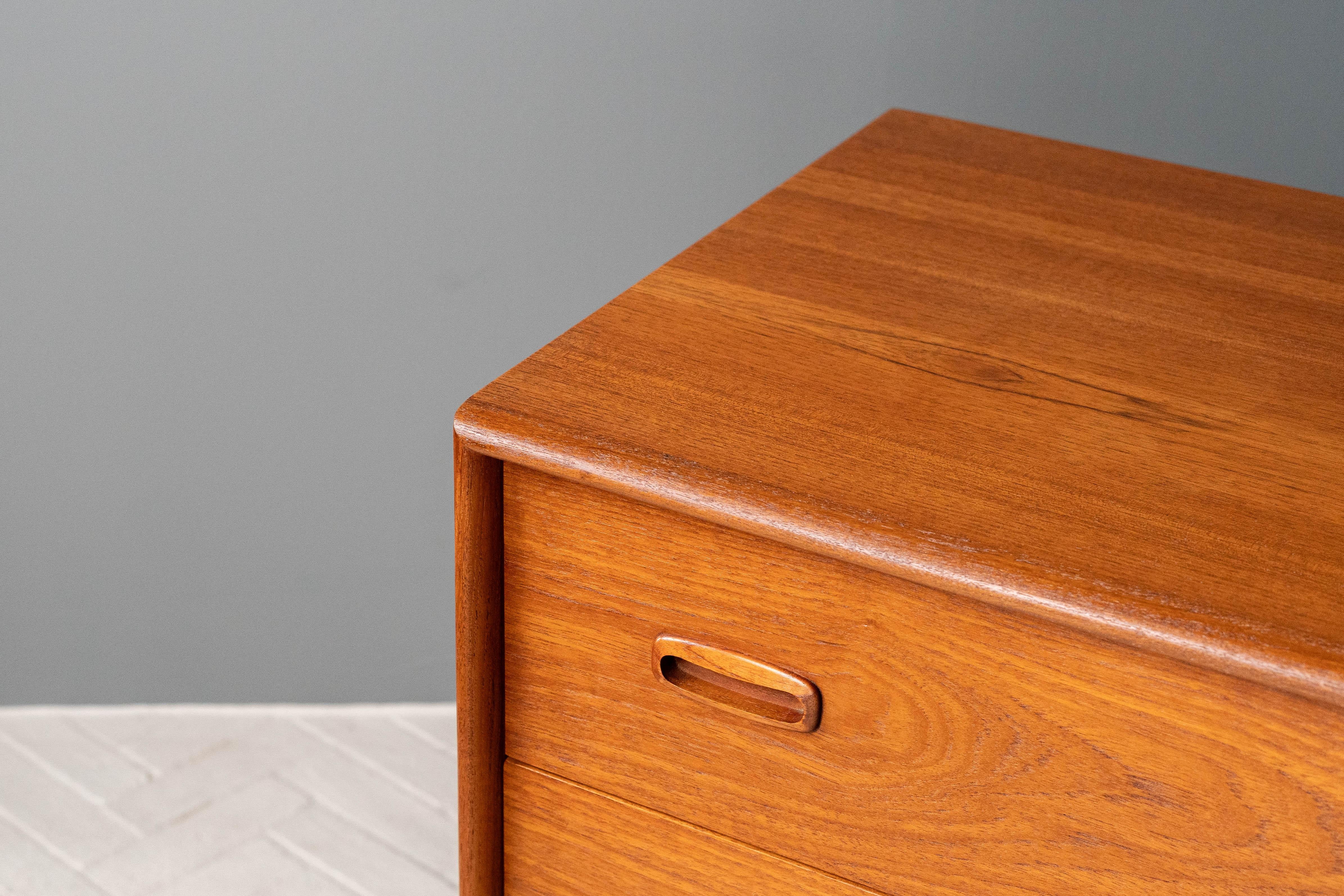 Classically Danish Modern Style Teak Dresser 13